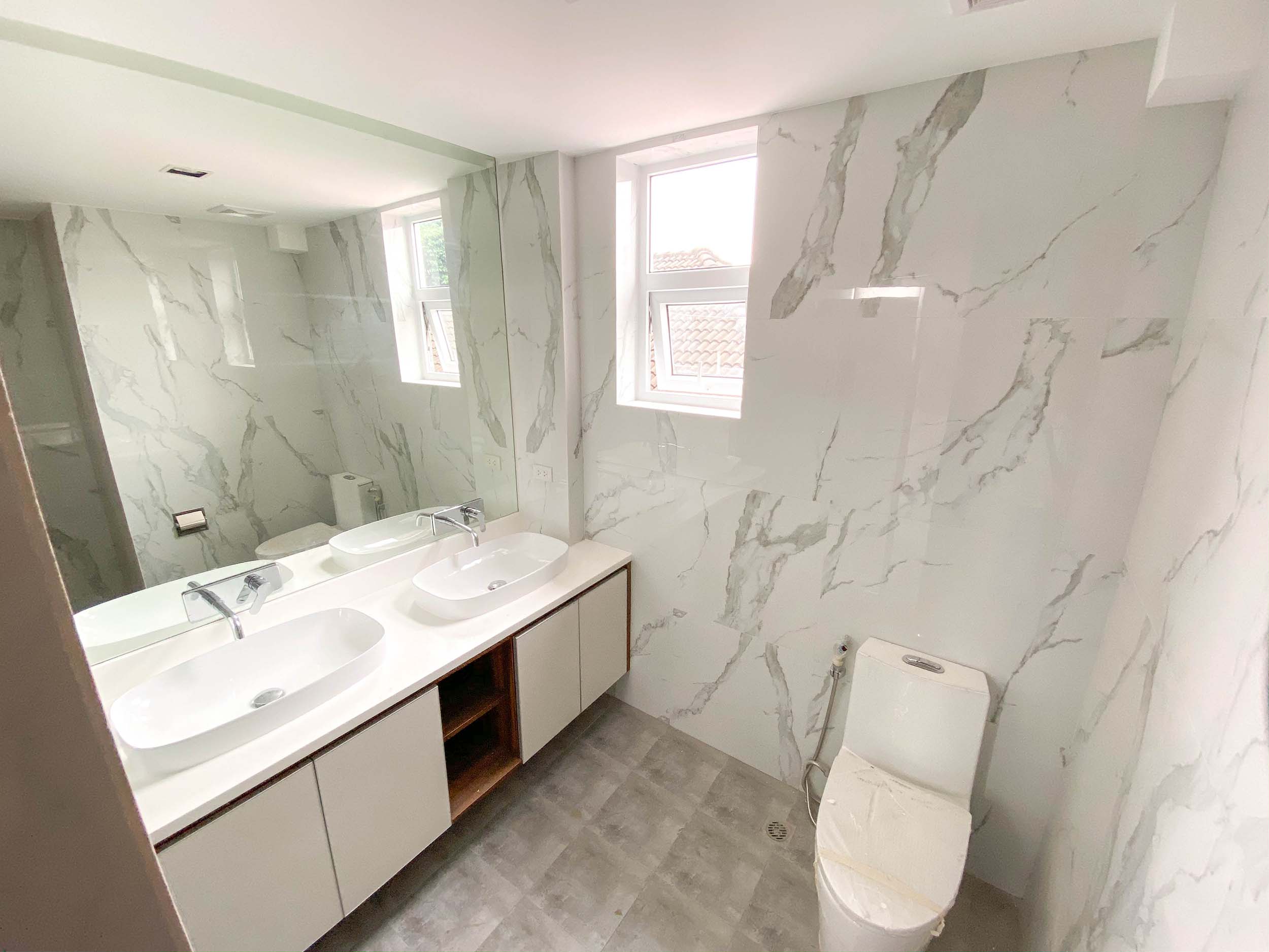 Luxury5BedroomTownhouseforSalenearLunaMencias-9.jpg