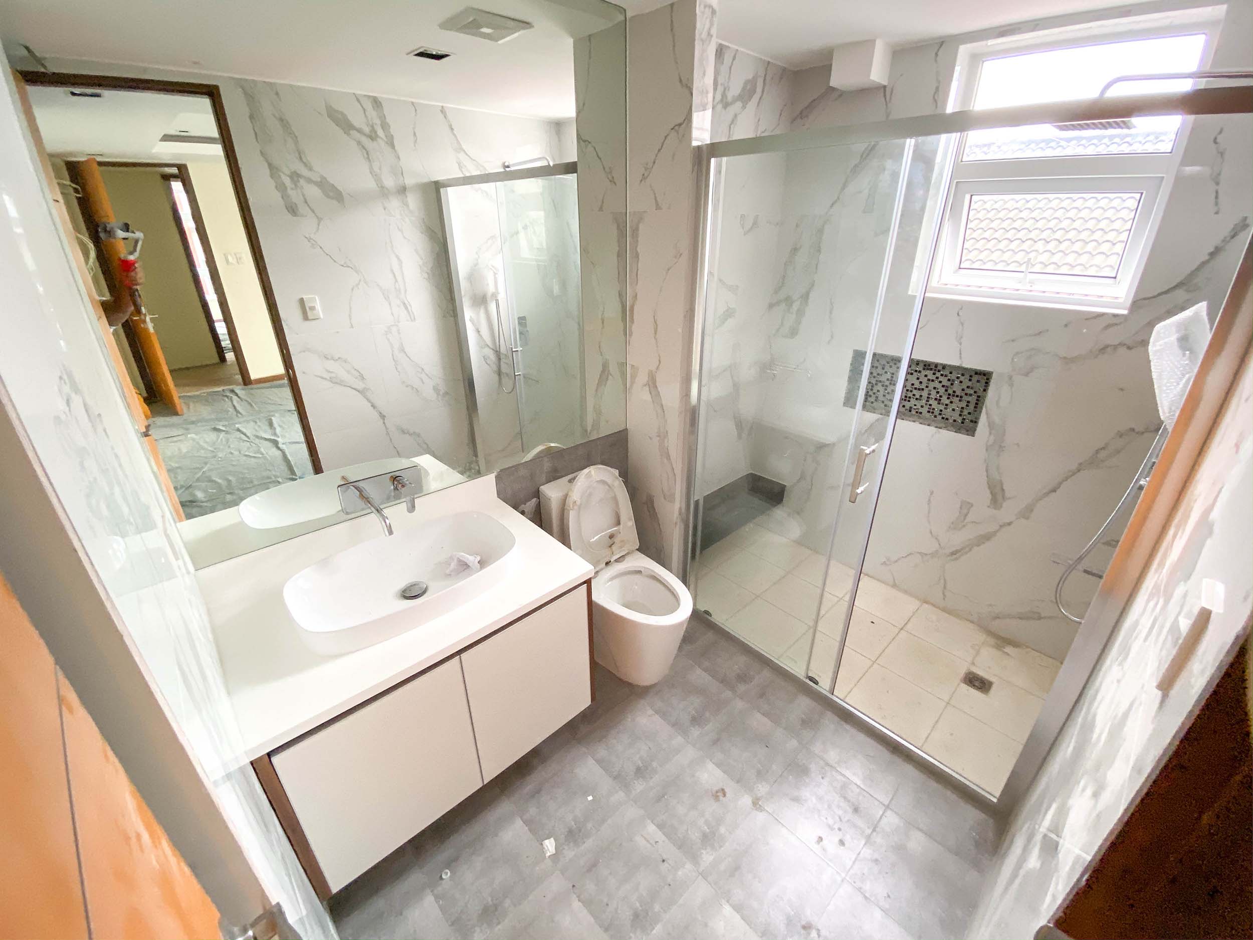 Luxury5BedroomTownhouseforSalenearLunaMencias-10.jpg