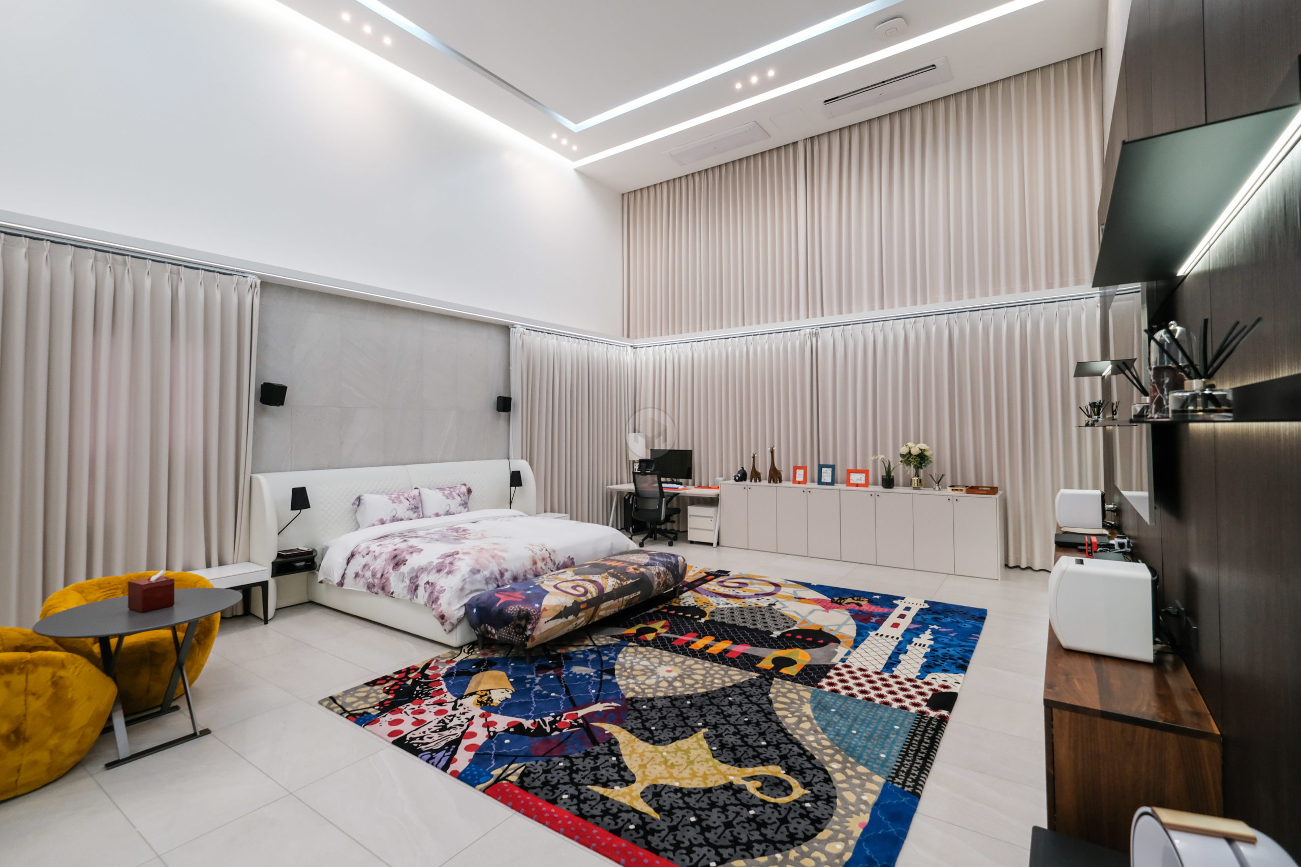 Industrial6BedroomHouseforSaleinAyalaAlabangMuntinlupa-17.jpg
