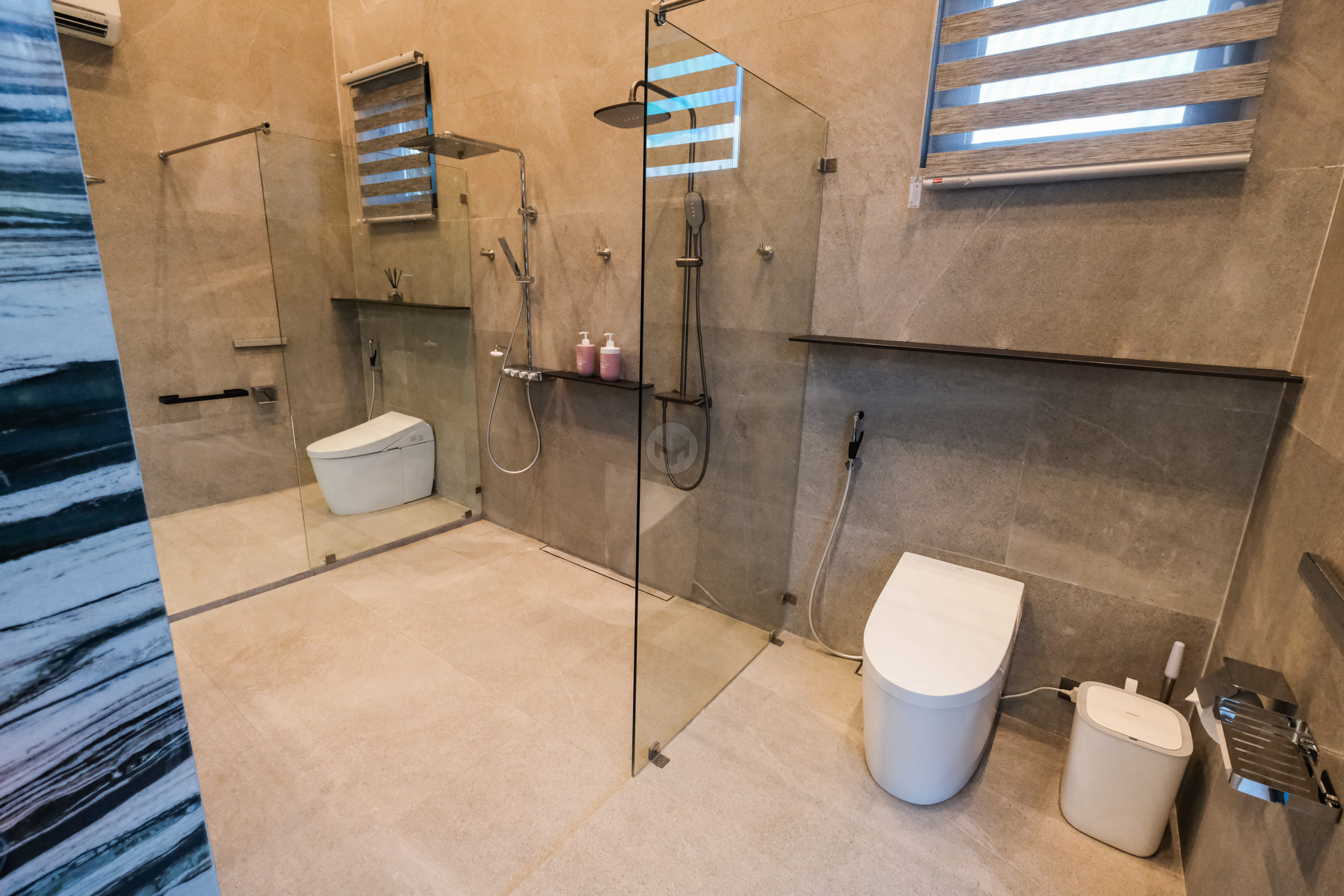Industrial6BedroomHouseforSaleinAyalaAlabangMuntinlupa-22.jpg