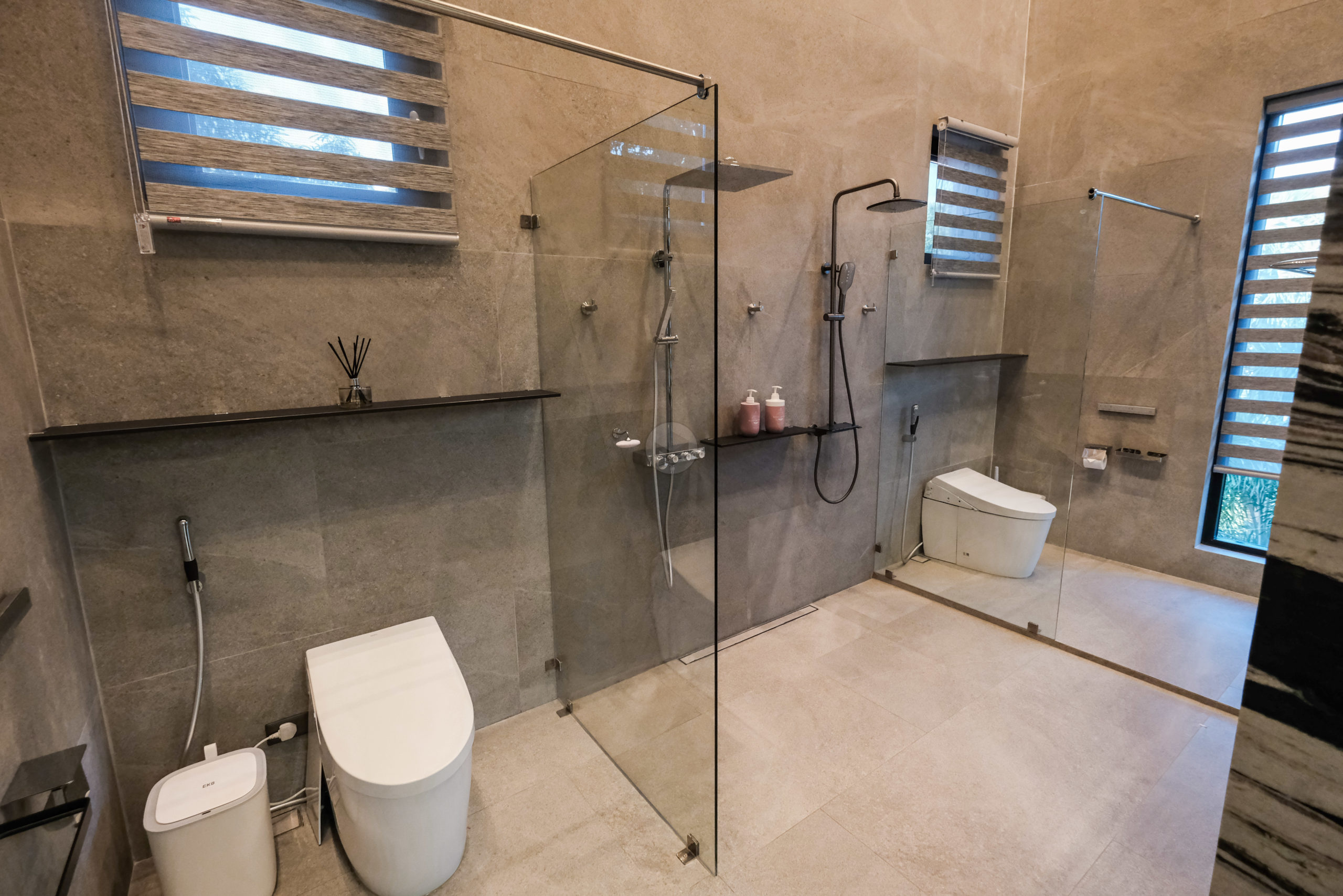 Industrial6BedroomHouseforSaleinAyalaAlabangMuntinlupa-23.jpg