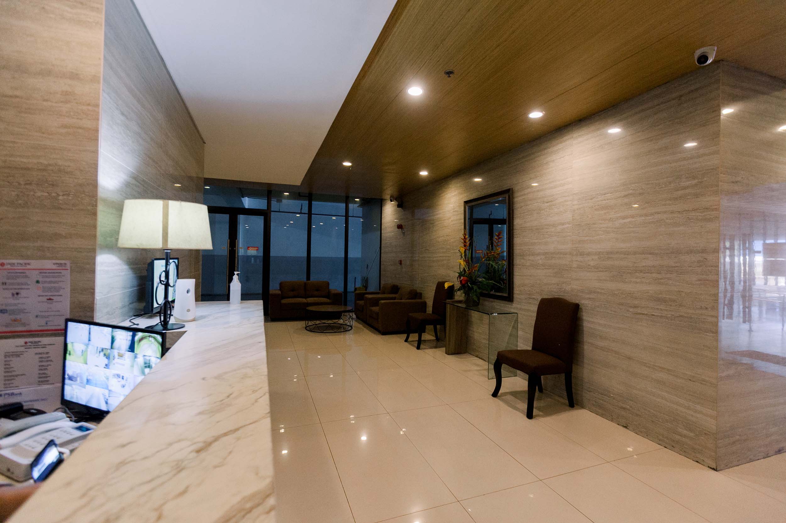 ToweringCosmopolitanCondosforSaleinCubao,QuezonCity-2.jpg