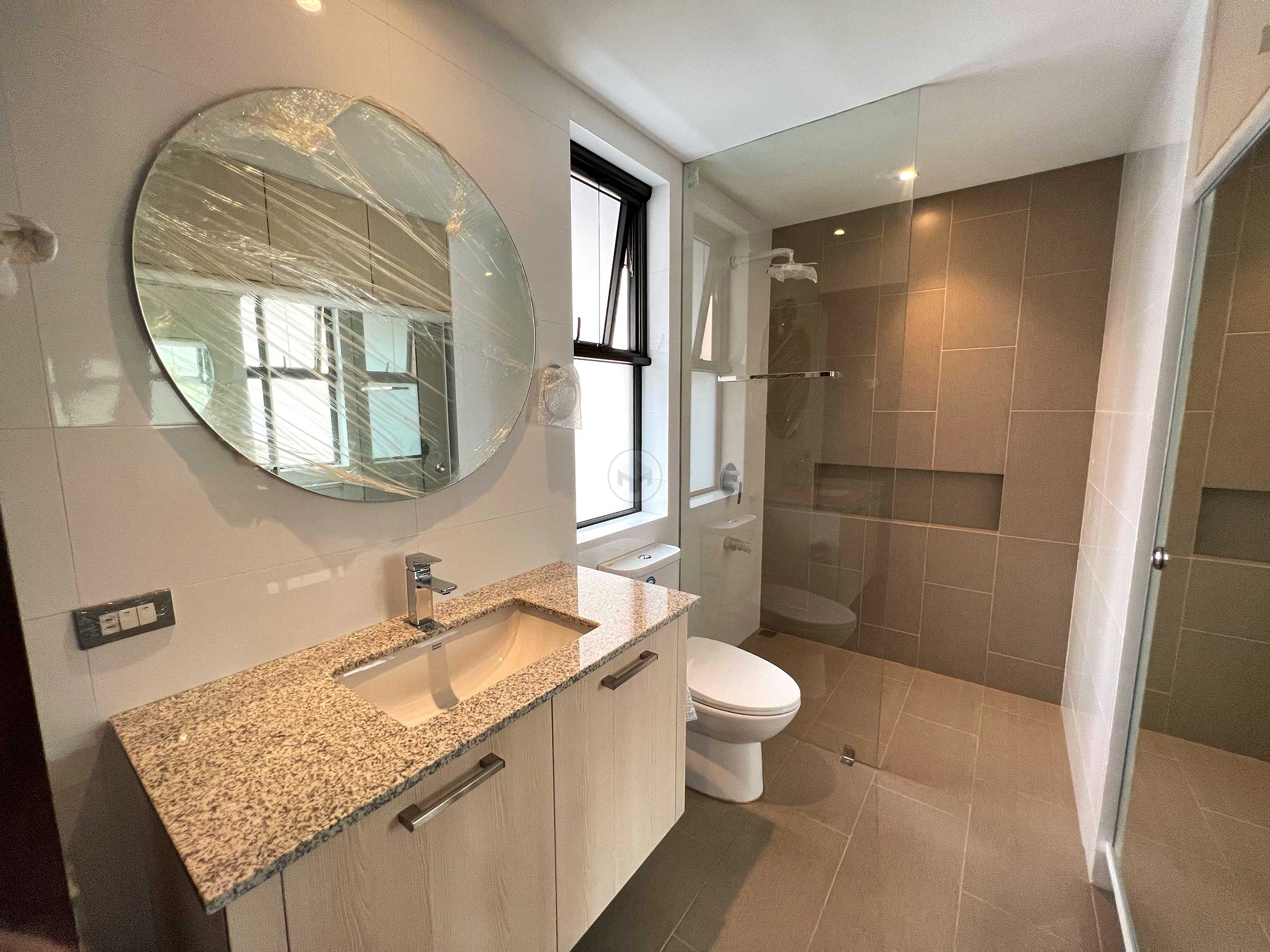 Contemporary5BedroomHouseandLotforSaleinTaguigCity-21.jpg