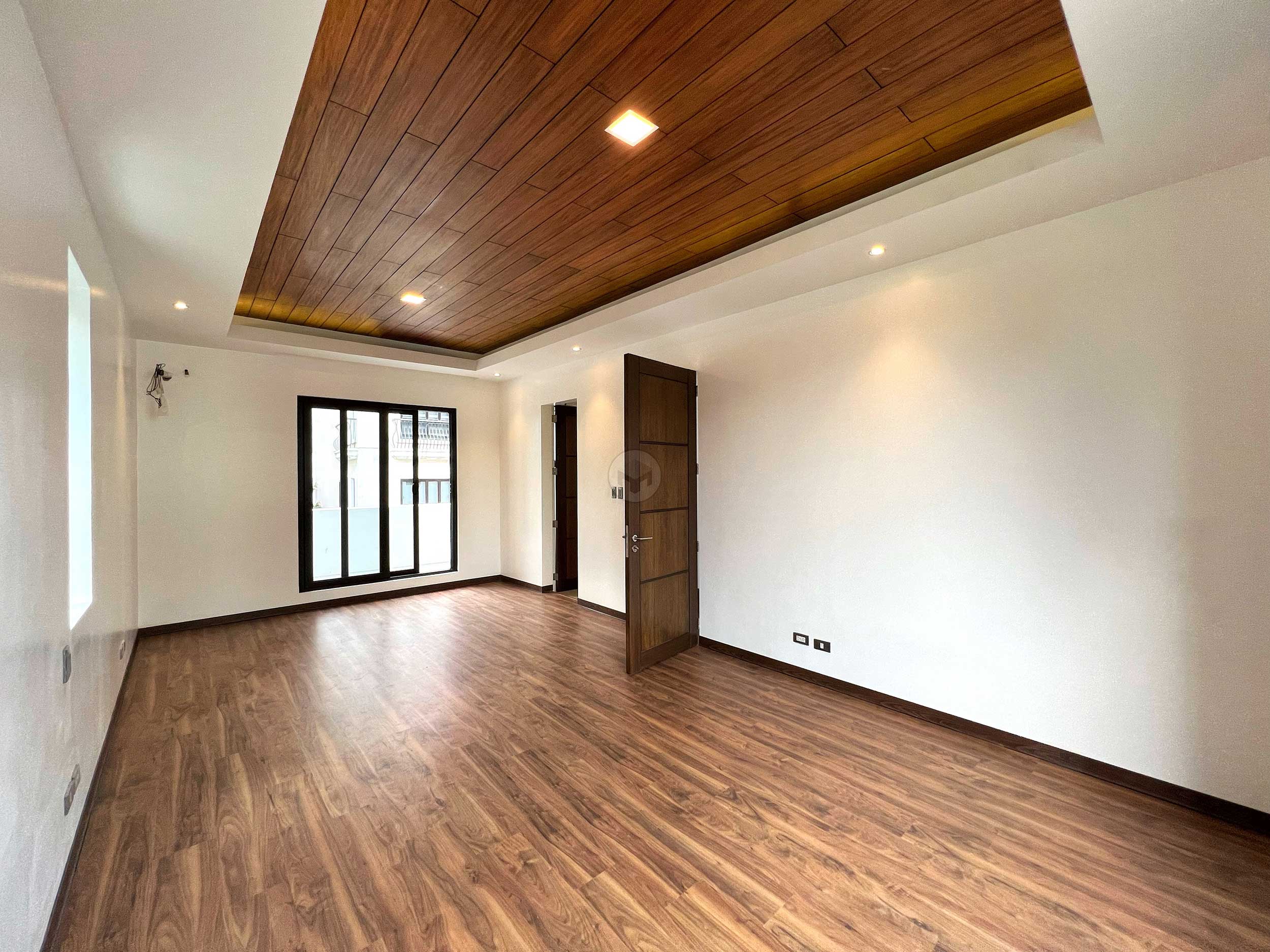 Contemporary5BedroomHouseandLotforSaleinTaguigCity-26.jpg