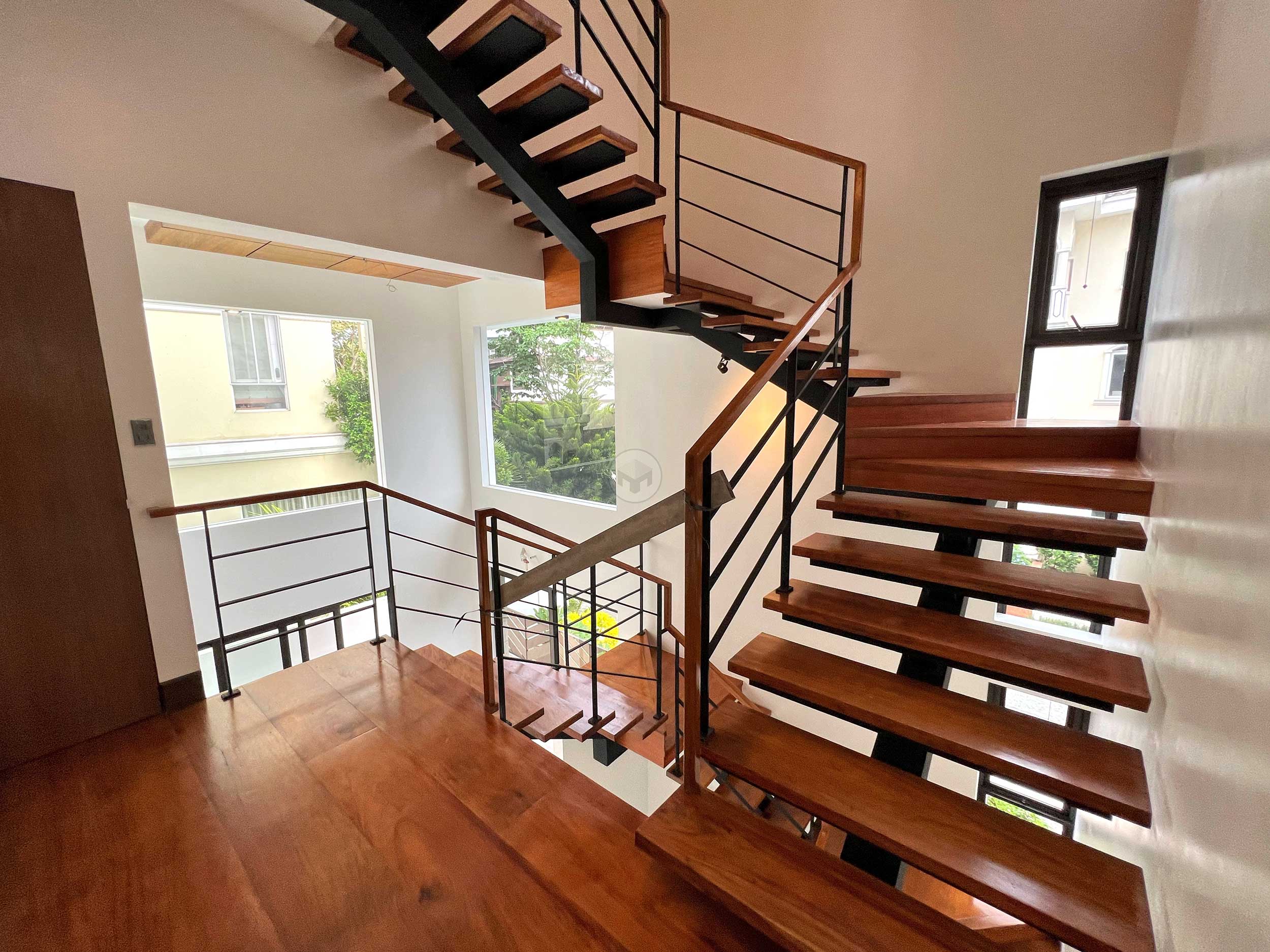 Contemporary5BedroomHouseandLotforSaleinTaguigCity-12.jpg