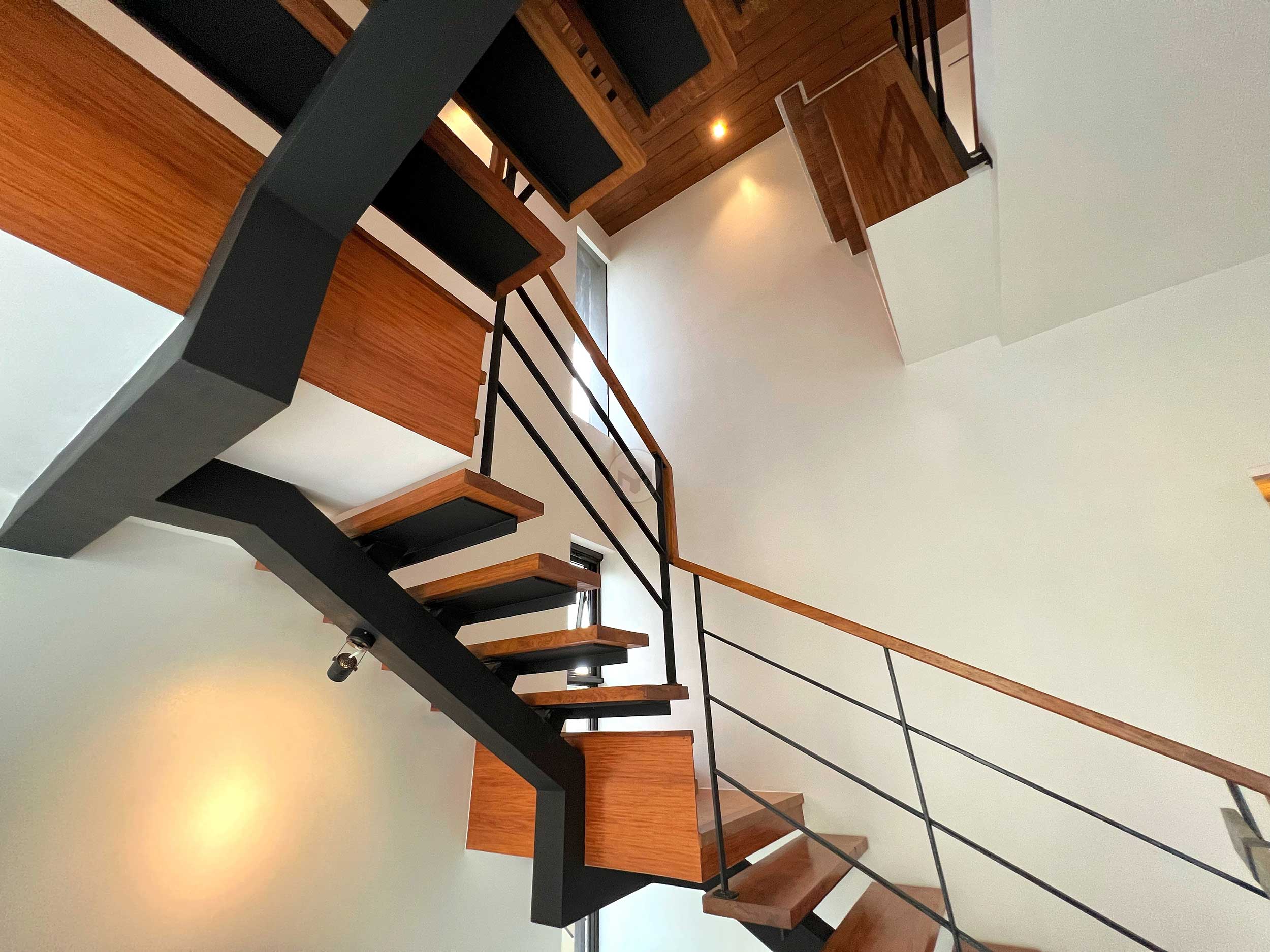 Contemporary5BedroomHouseandLotforSaleinTaguigCity-14.jpg
