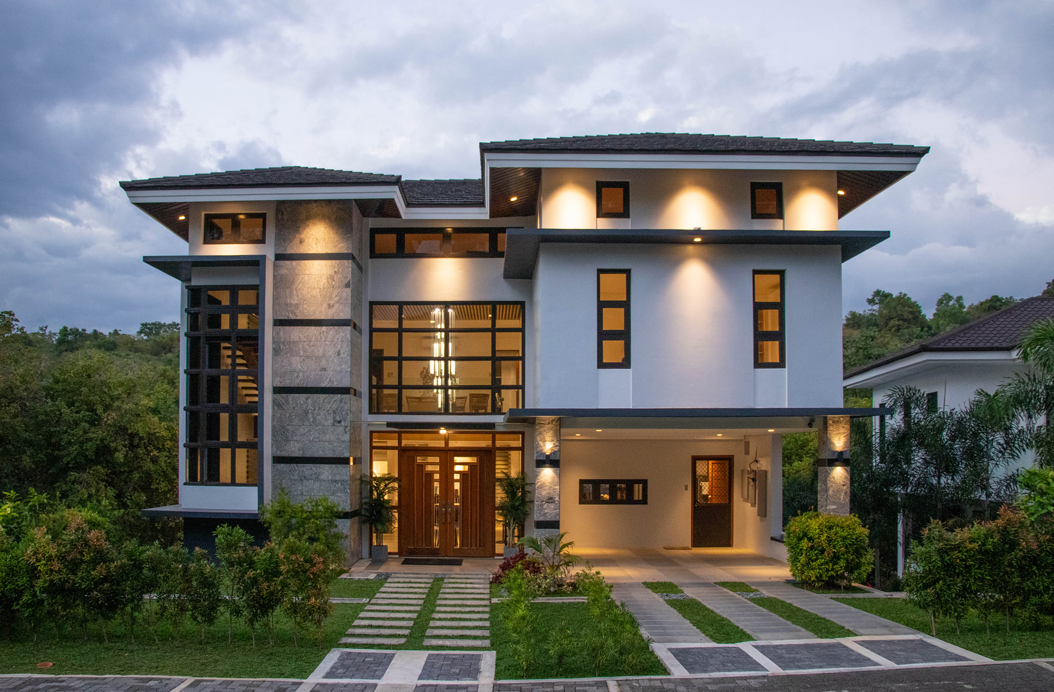 Harmonious6BedroomHouseandLotforSaleinAnvayaCove-2.jpg