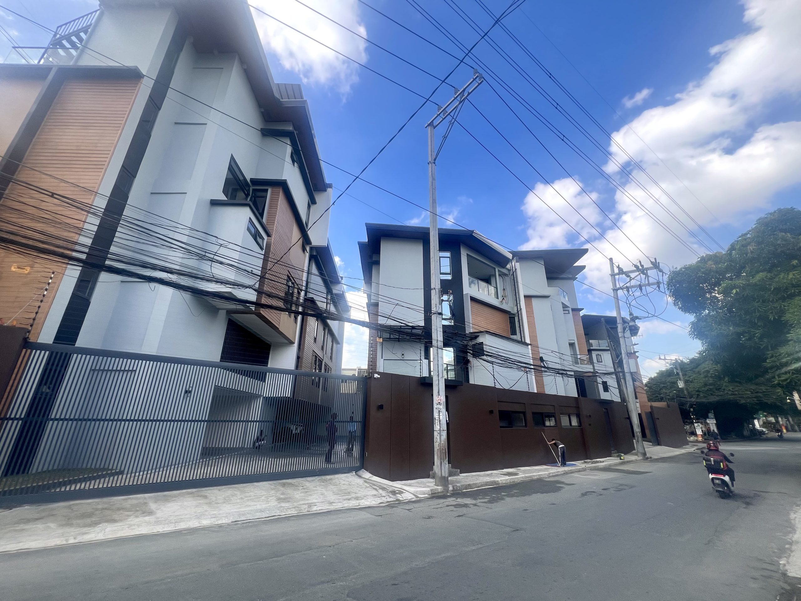 Vibrant4BedroomTownhouseforSaleinMandaluyong-1.jpg