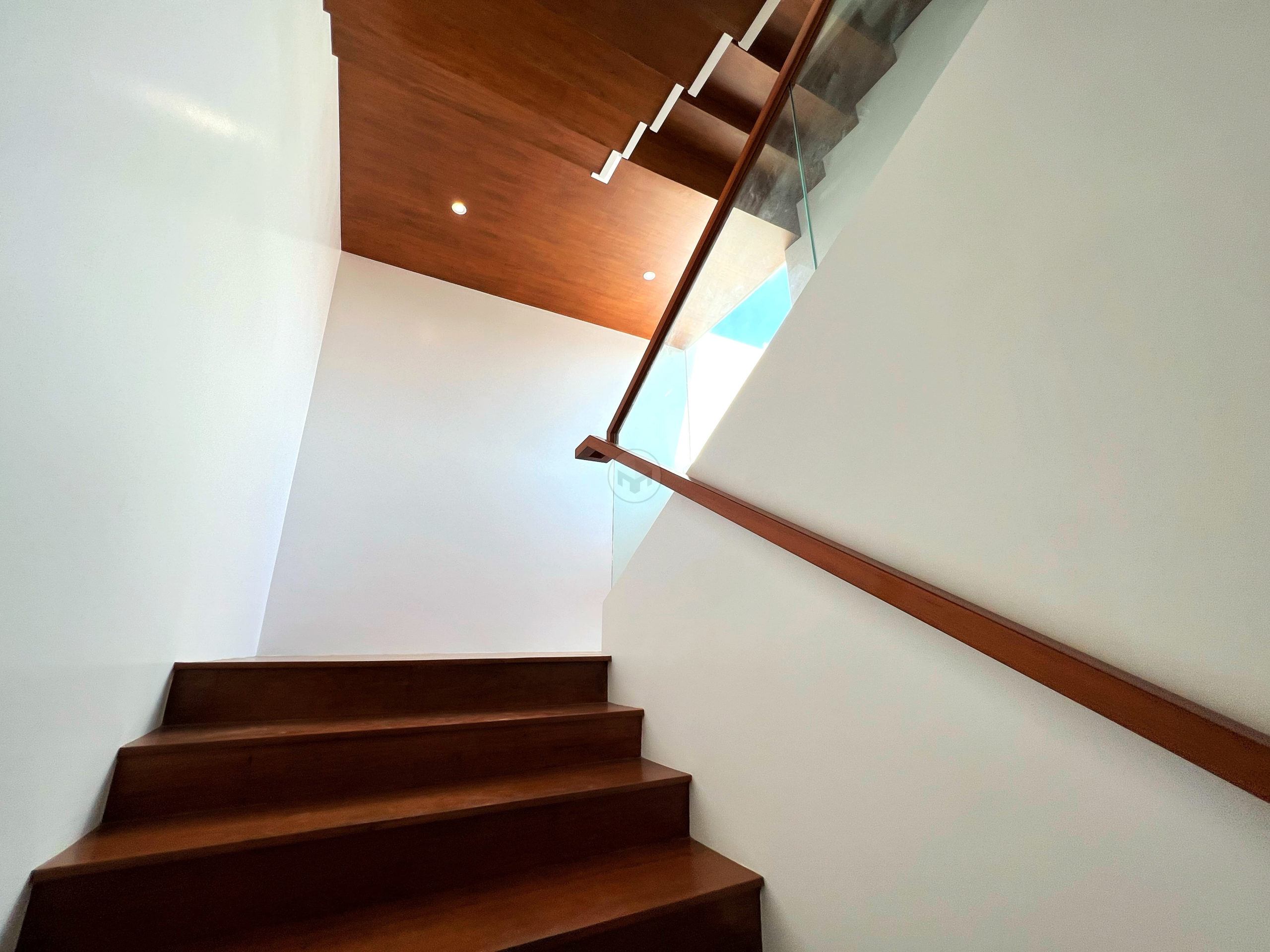Stunning7BedroomHouseandLotforSaleinCapitolHillsGolf-37.jpg