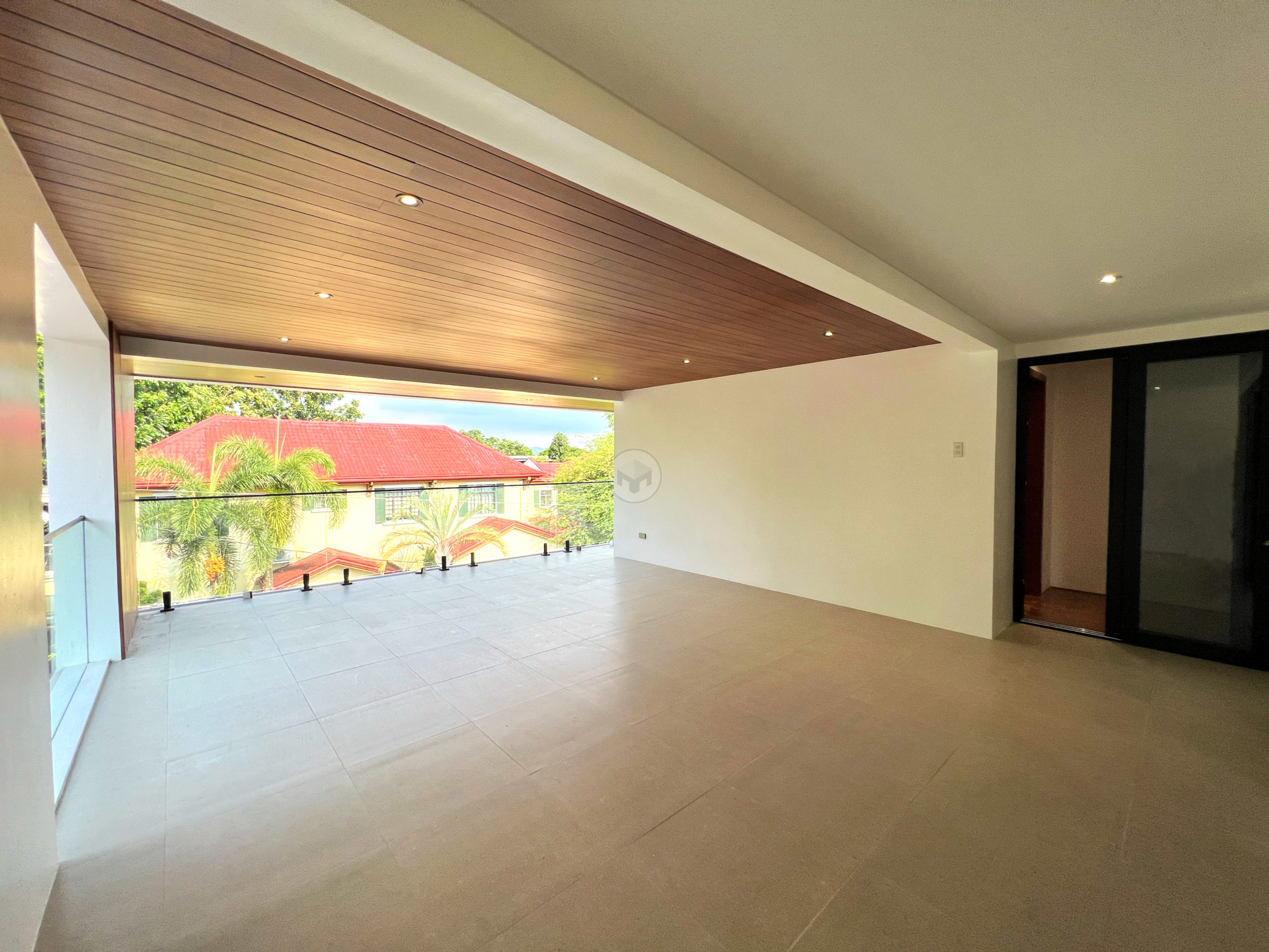 Stunning7BedroomHouseandLotforSaleinCapitolHillsGolf-15