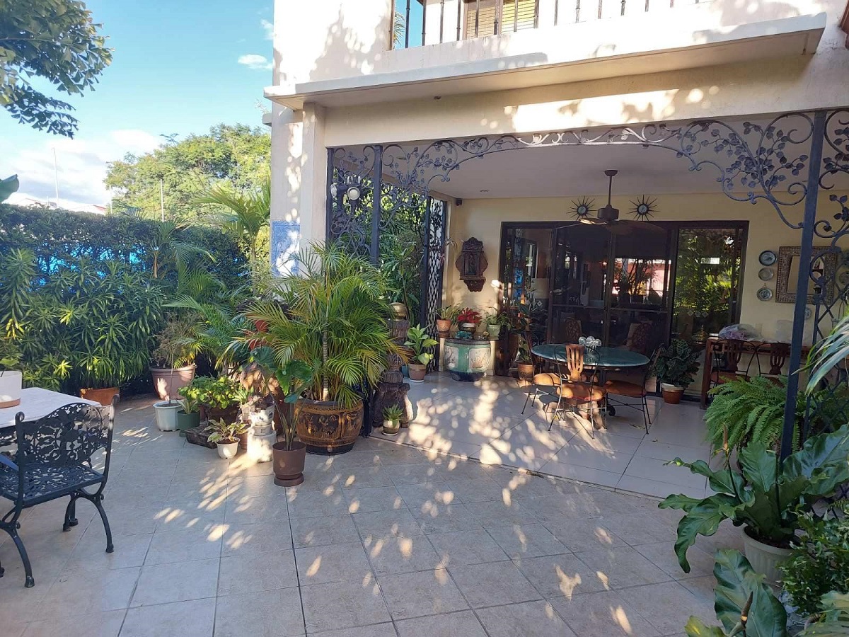 Prime4BedroomHouseandLotforSaleinAyalaSouthvalePrimera-2.jpg