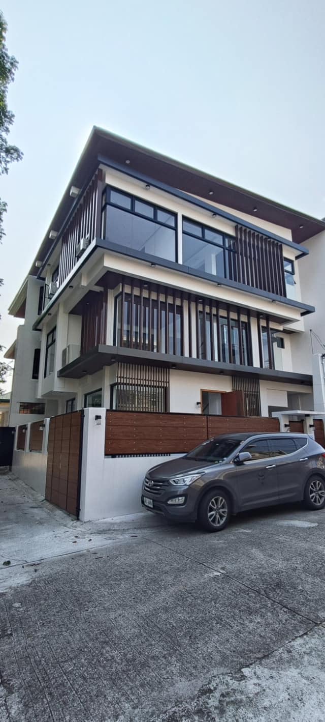 Zen-inspired5BedroomHouseandLotforSaleinQuezonCity-1.jpg