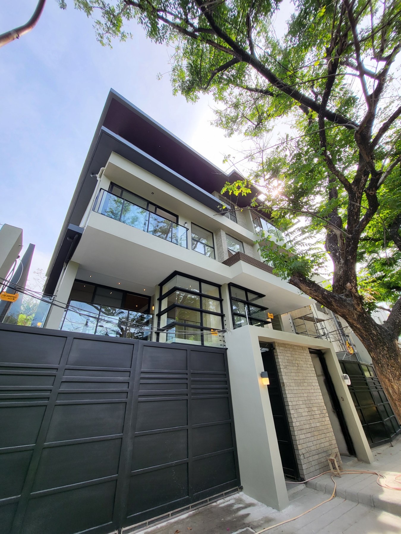 Attractive4BedroomHouse&LotforSalenearSanJuan-1.jpg