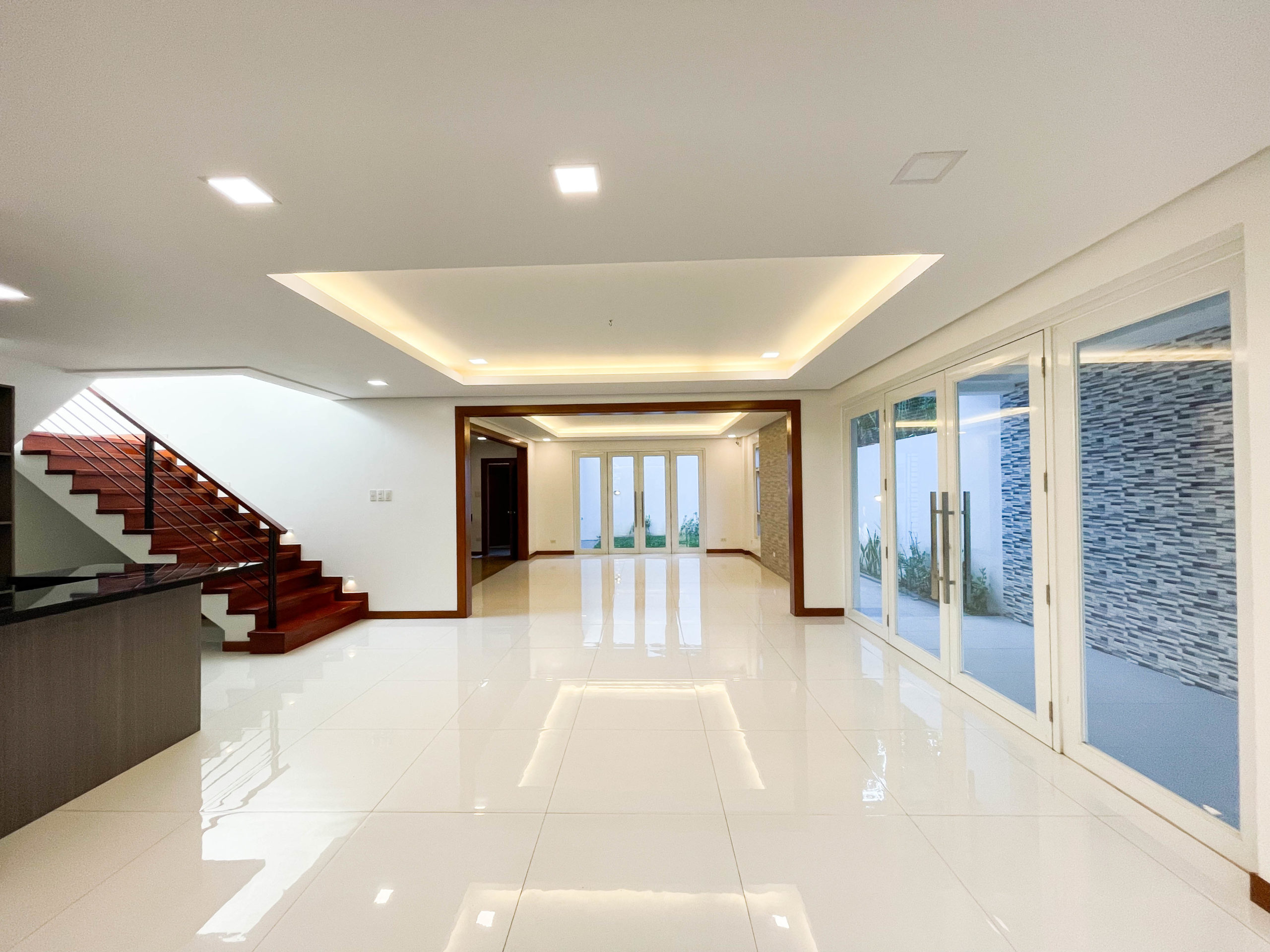 Graceful4BedroomHouseforSaleinQuezonCity-6.jpg