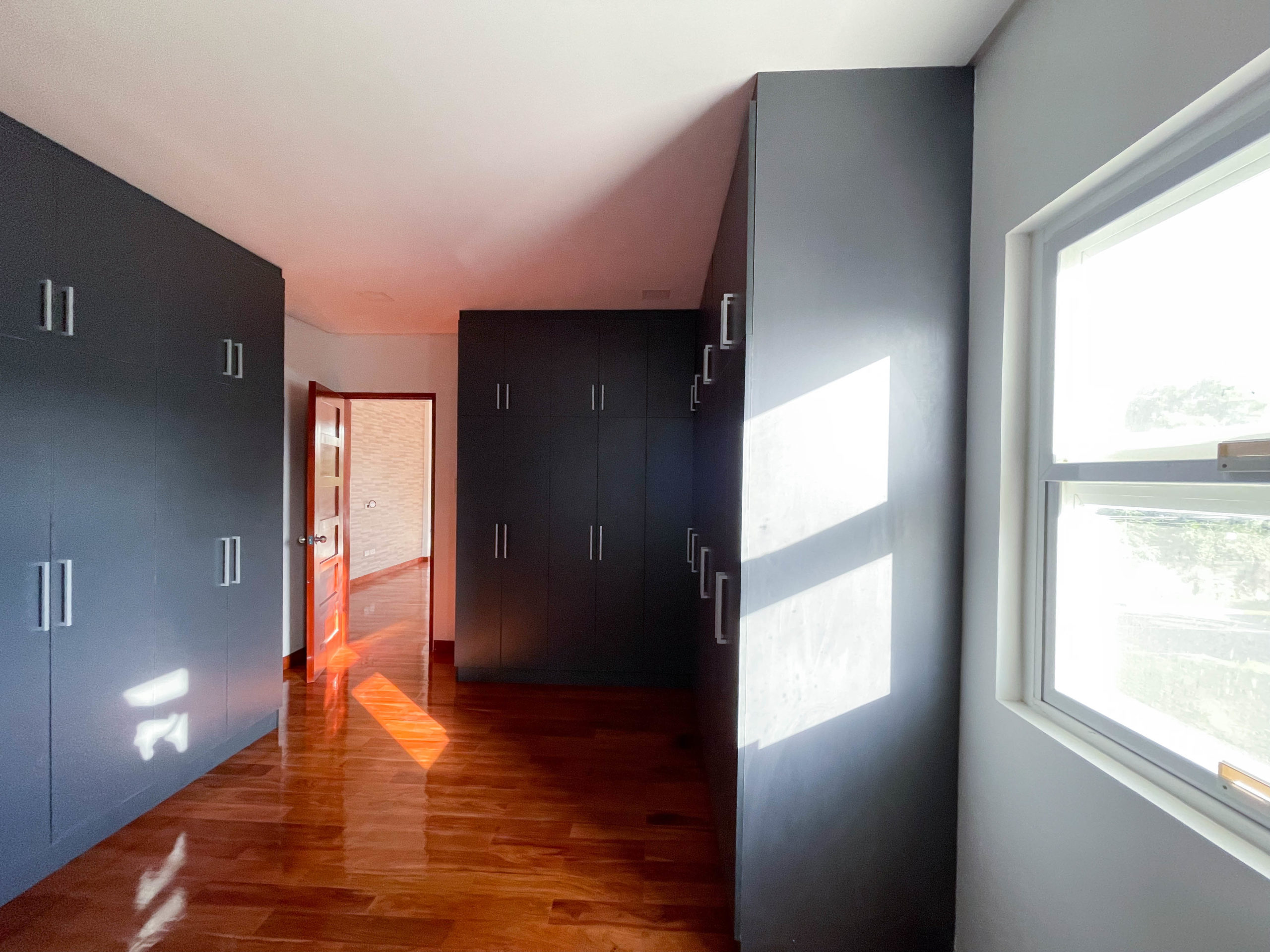 Graceful4BedroomHouseforSaleinQuezonCity-12.jpg