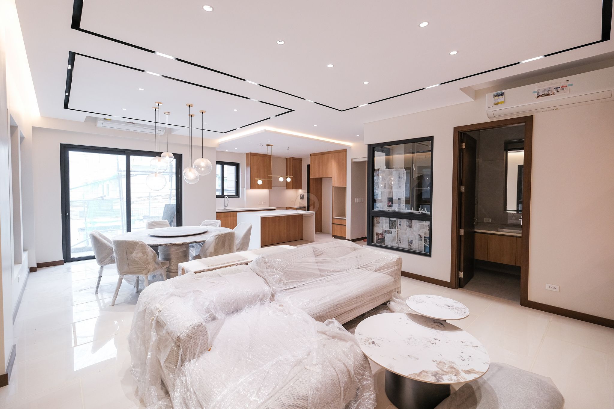 Brilliant5BedroomTownhouseforSaleinNewManila-1.jpg