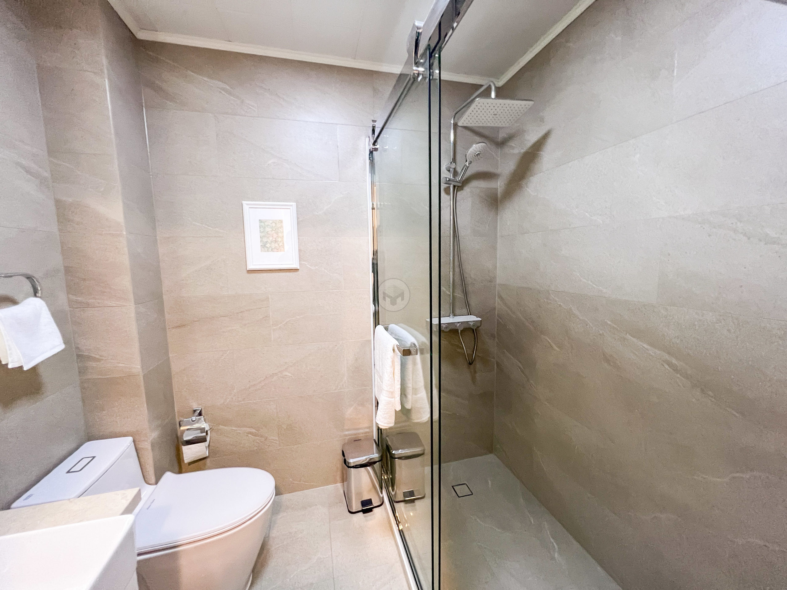 Stocked4BedroomTownhouseforSaleinSanJuan-20.jpg