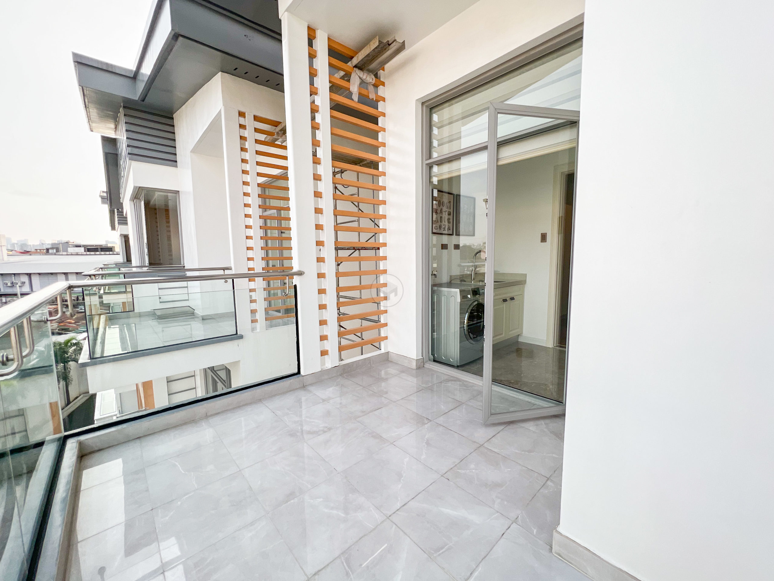 Stocked4BedroomTownhouseforSaleinSanJuan-26.jpg