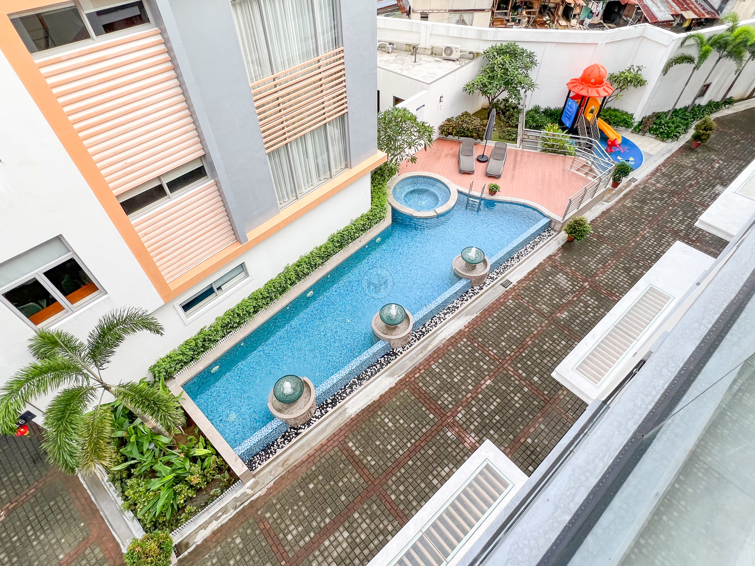 Stocked4BedroomTownhouseforSaleinSanJuan-27.jpg