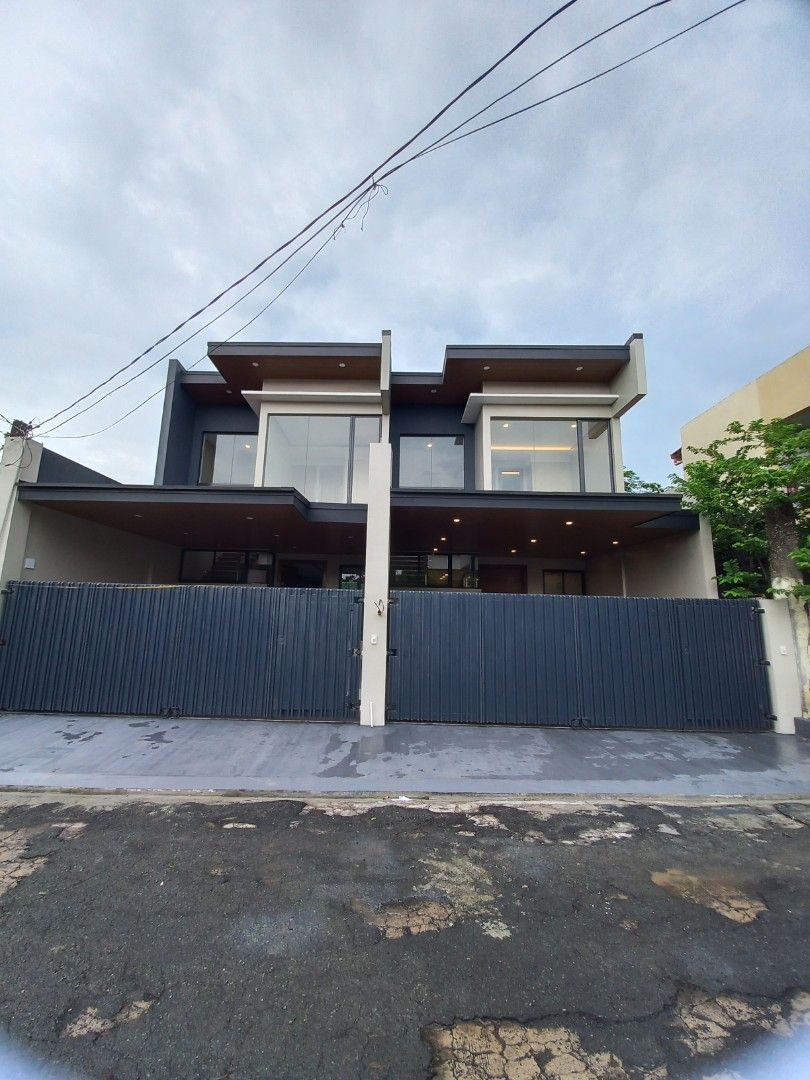 Captivating3BedroomTownhouseforSaleinSucatParañaque-1.jpg
