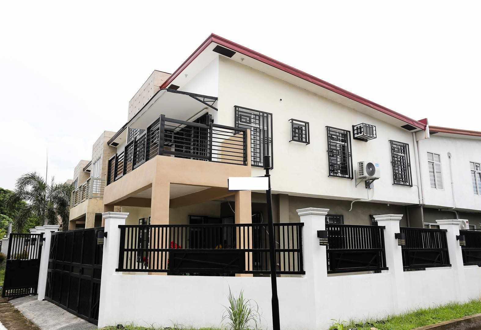 Warm4BedroomHouseforSaleinLancasterBacoorCavite-1.jpg