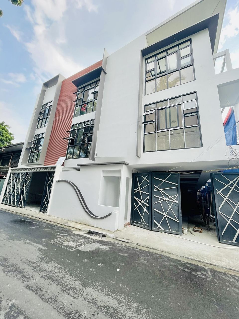 Impressive3BedroomTownhouseforSaleinCubaoQuezonCity-1.jpg