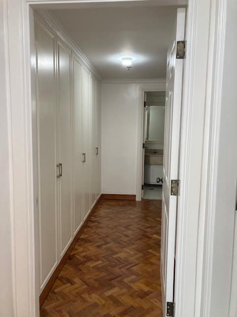 Crisp3-BedroomCondoUnitforSaleinRegencyatSalcedo,MakatiCity-10.jpg