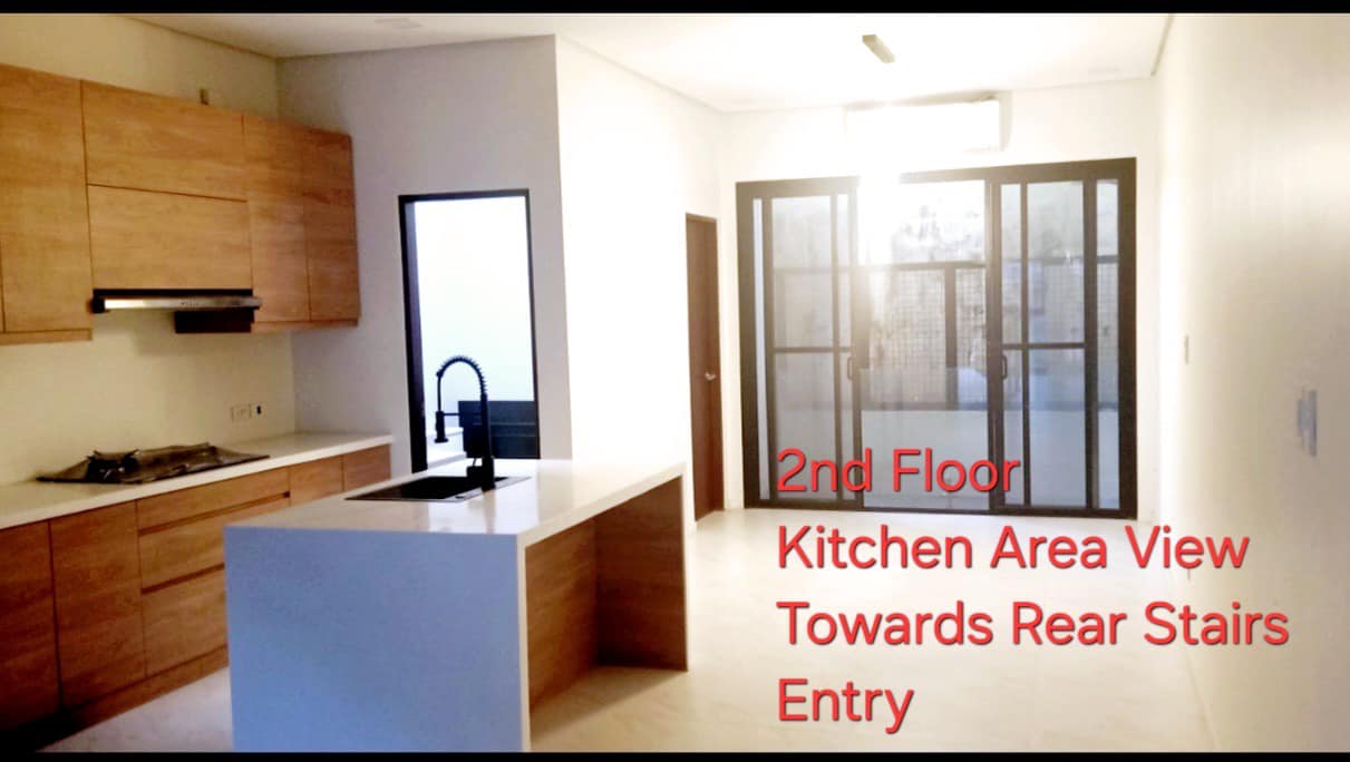 Modern4-BedroomTownhouseforSaleinProject2,QuezonCity-3.jpg