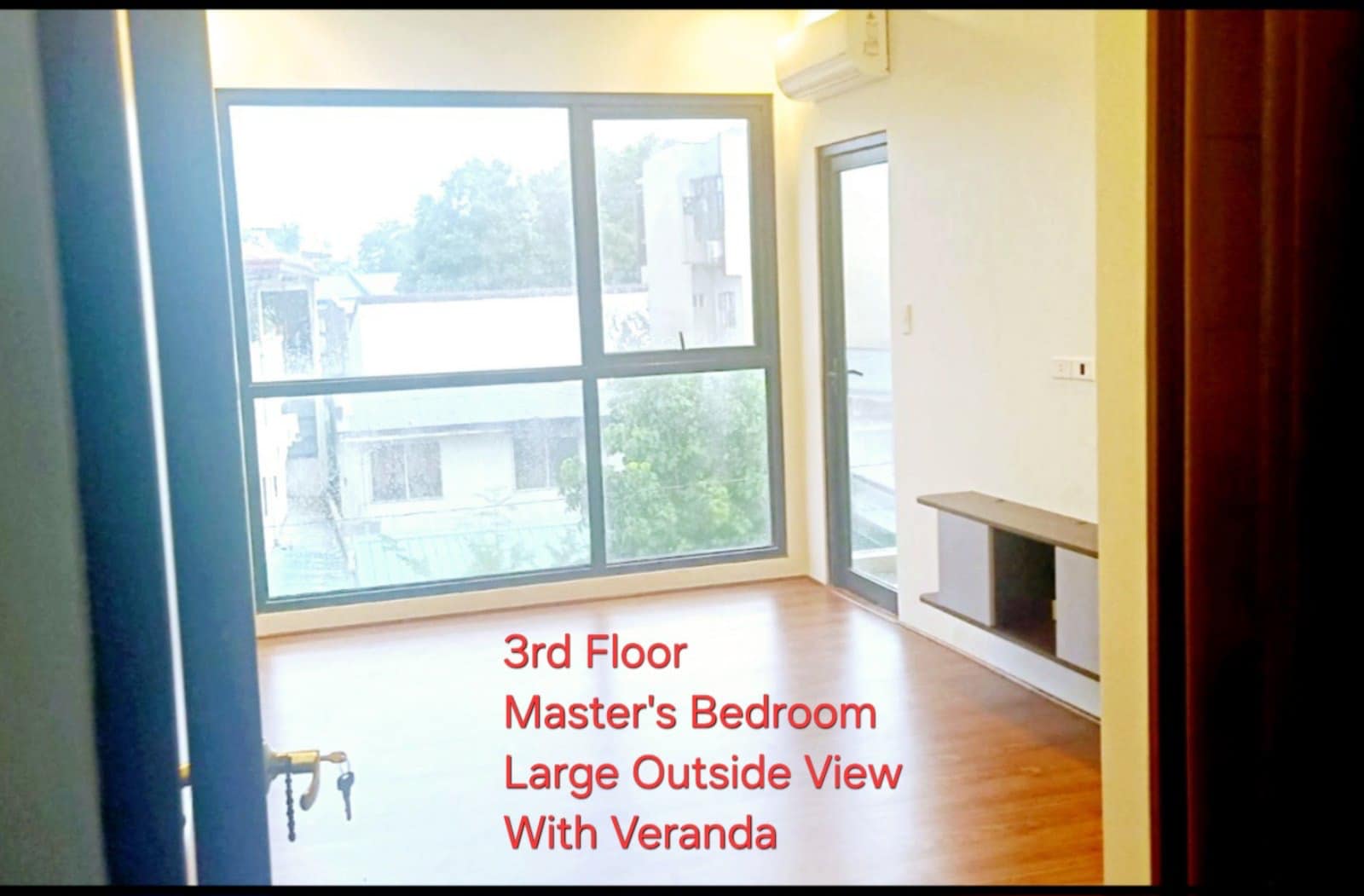 Modern4-BedroomTownhouseforSaleinProject2,QuezonCity-6.jpg