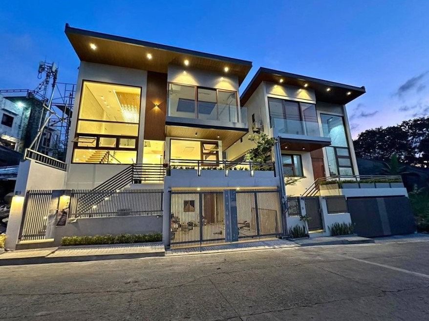 Stunning4-BedroomHouseforSaleinOurLadyofLourdesCupangAntipolo,Rizal-1.jpg