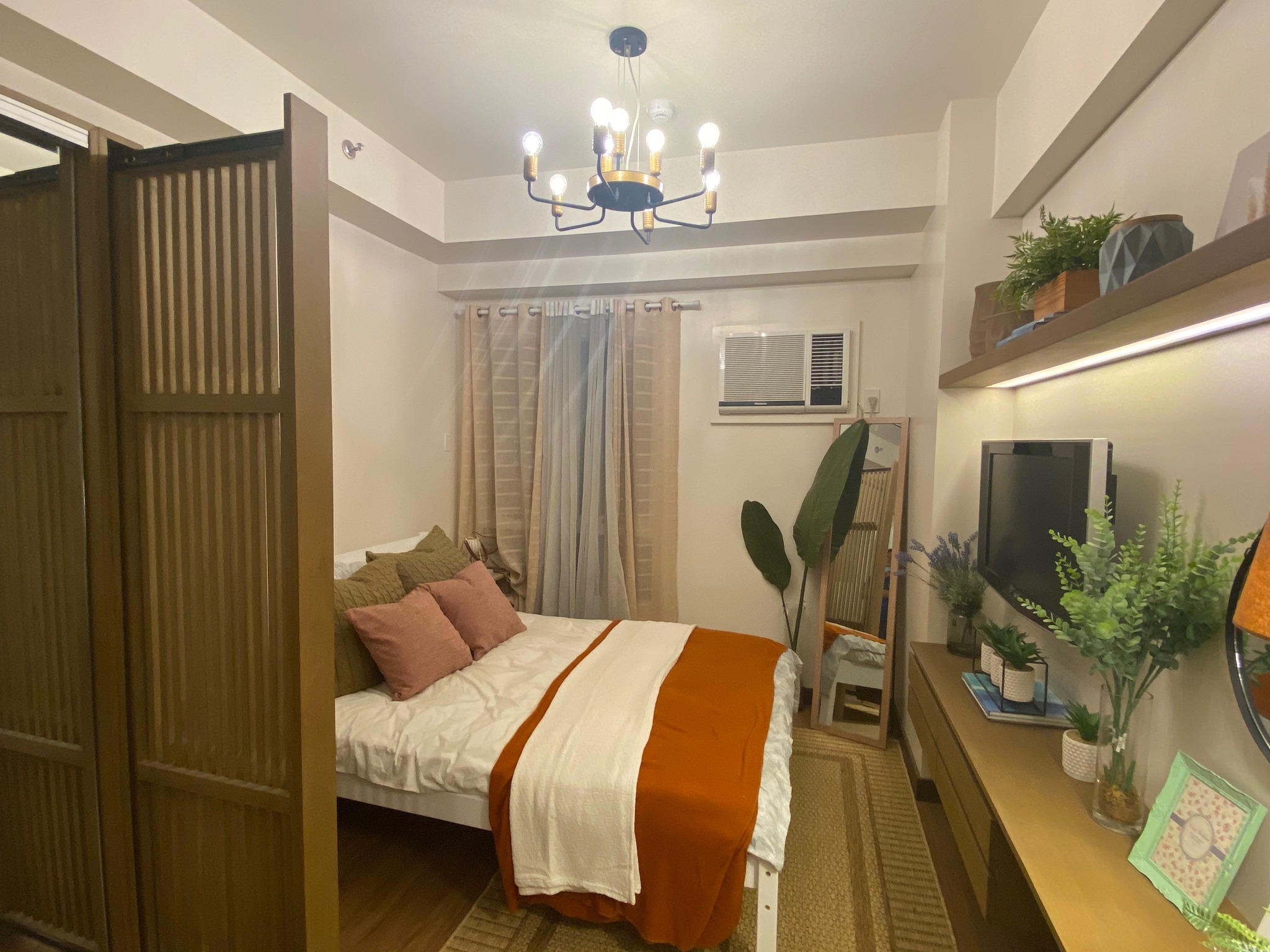 nvitingStudioUnitforSaleinTheCamdenPlace,Malat Manila-5.jpg