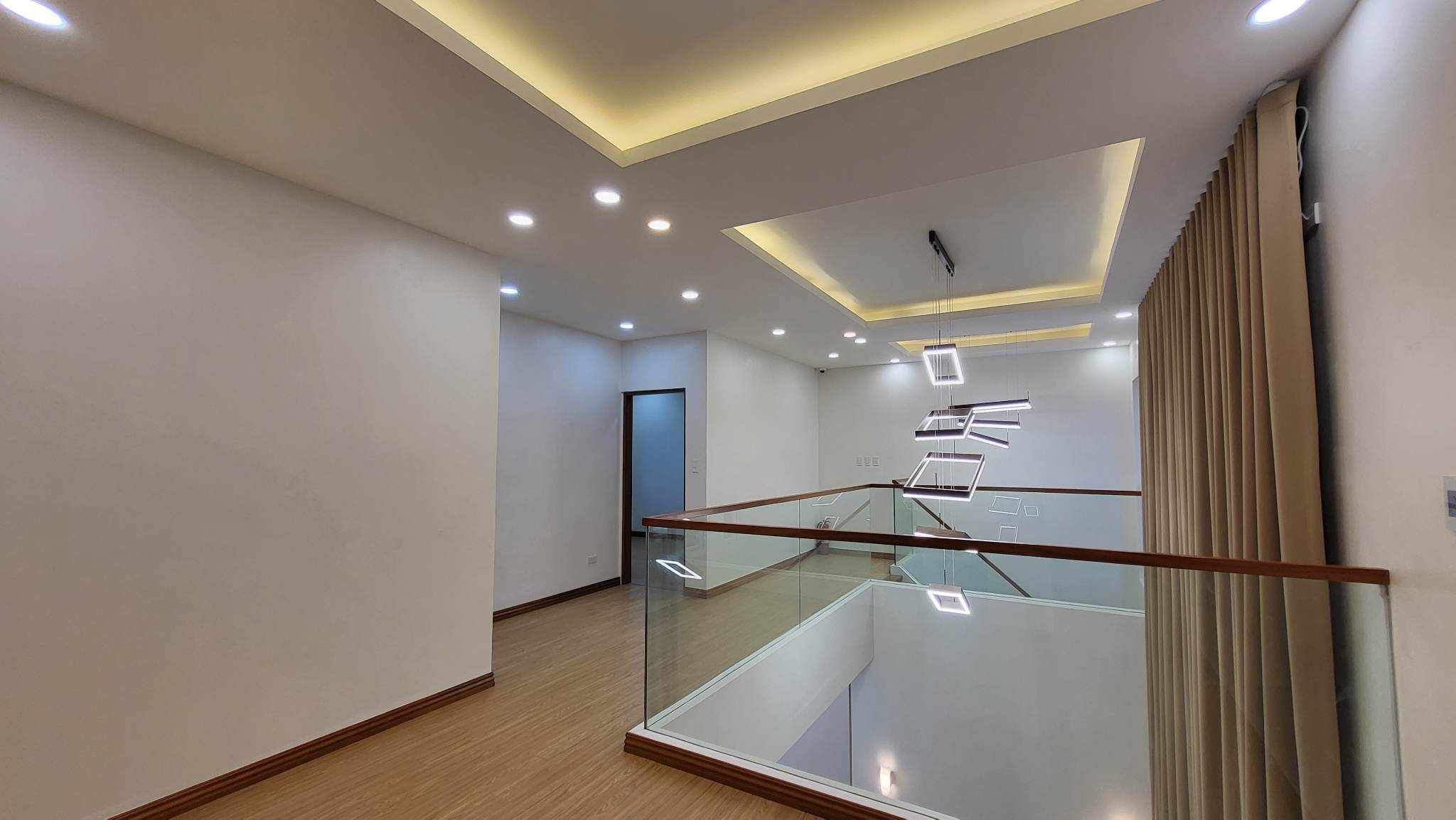 Majestic5-BedroomHouseforSaleinGreenwoodsExecutiveVillage-8.jpg