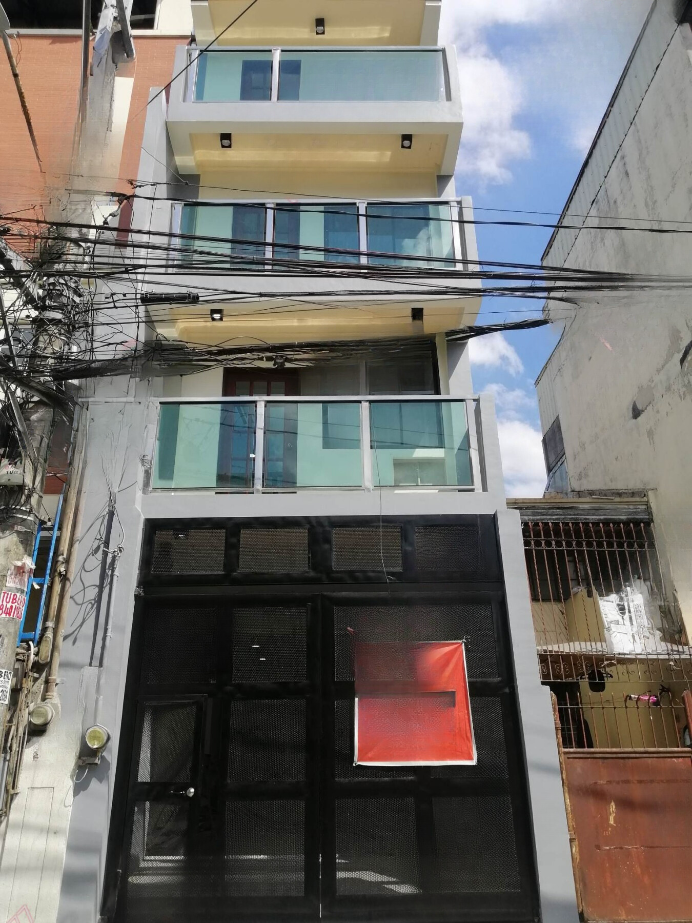 Sunlit4-BedroomTownhouseforSaleinBrgy.BatisSanJuanCity-1.jpg