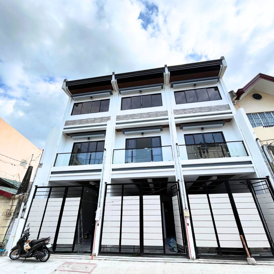 Sleek5-BedroomTownhouseforSaleinKamuning,QuezonCity-1.jpg