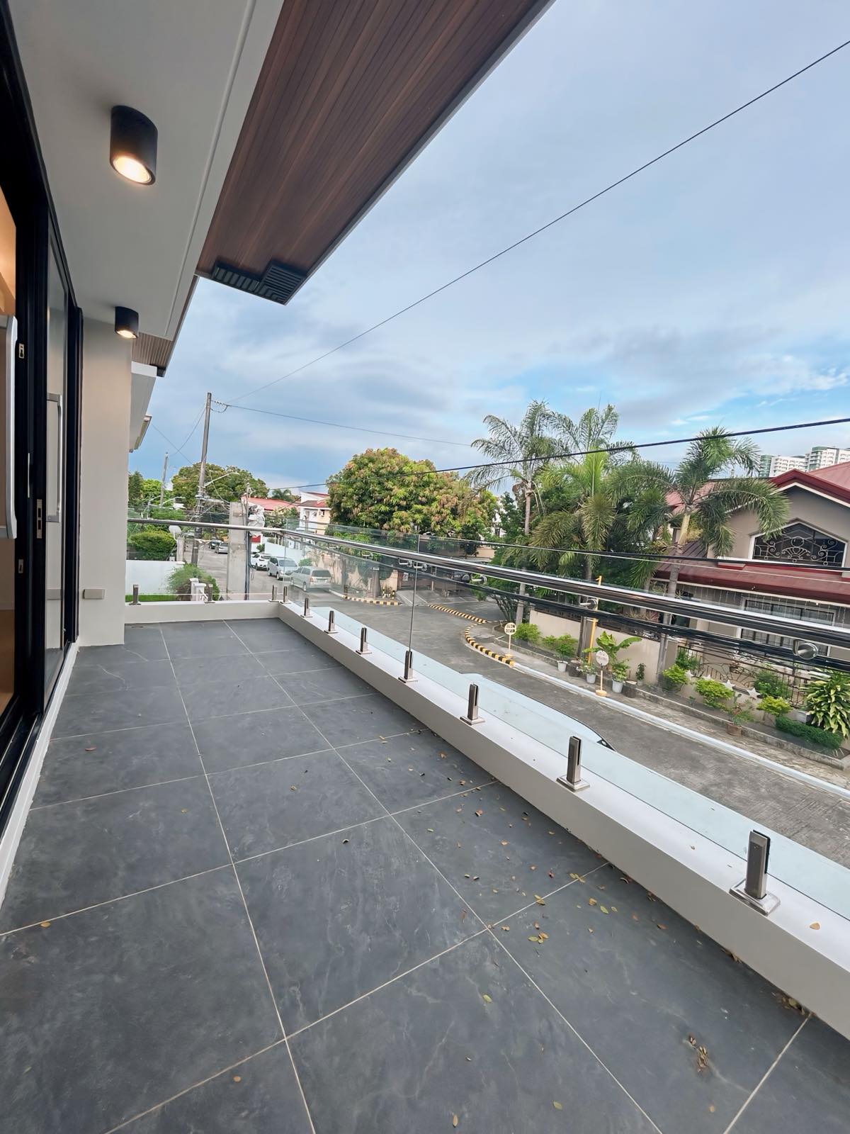 Majestic6-BedroomHouseforSaleinTierraNuevaVillage,Alabang,Muntinlupa-11.jpg