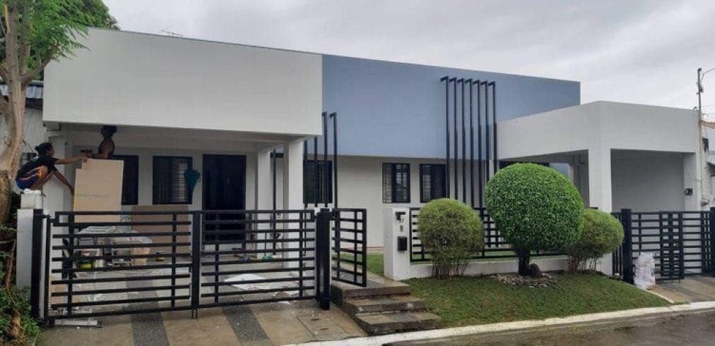 Modern4-BedroomZenDesignHouseforSaleinBFHomesParanaaque-1 .jpg