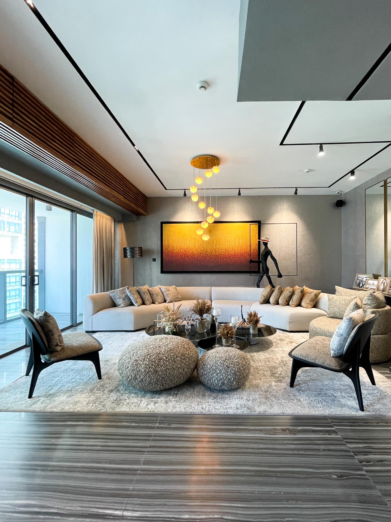 Elegant4-BedroomCondoUnitforSaleinGrandHyattResidences,BGC,Taguig-2.jpg