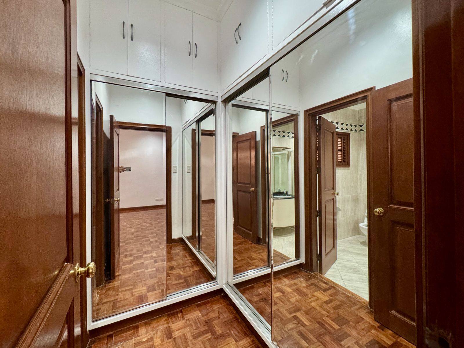 Bungalow 4-BedroomHouseforLeasein DasmariñasVillage -1.jpg