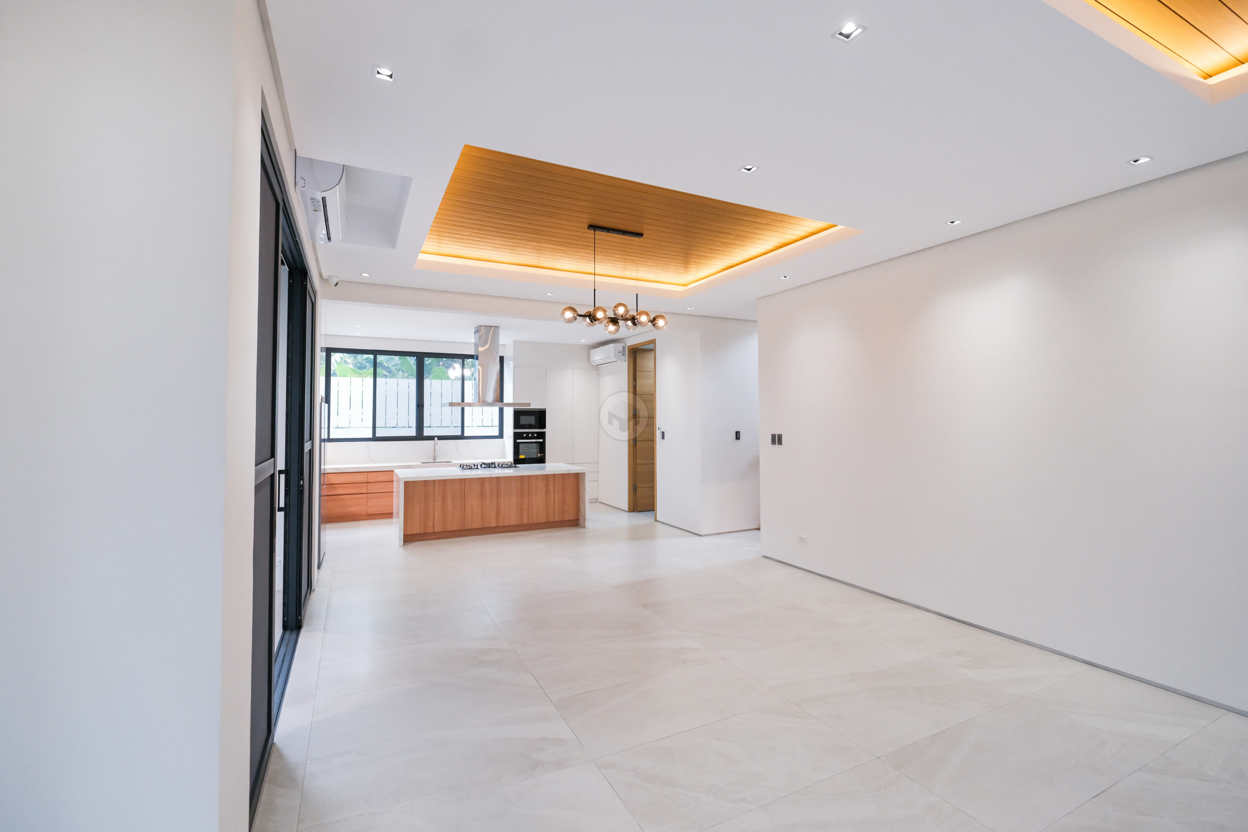 Modern5-BedroomHouseandLotforSaleinCasaMilanSubdivision,NorthFairview,QuezonCity-10.jpg