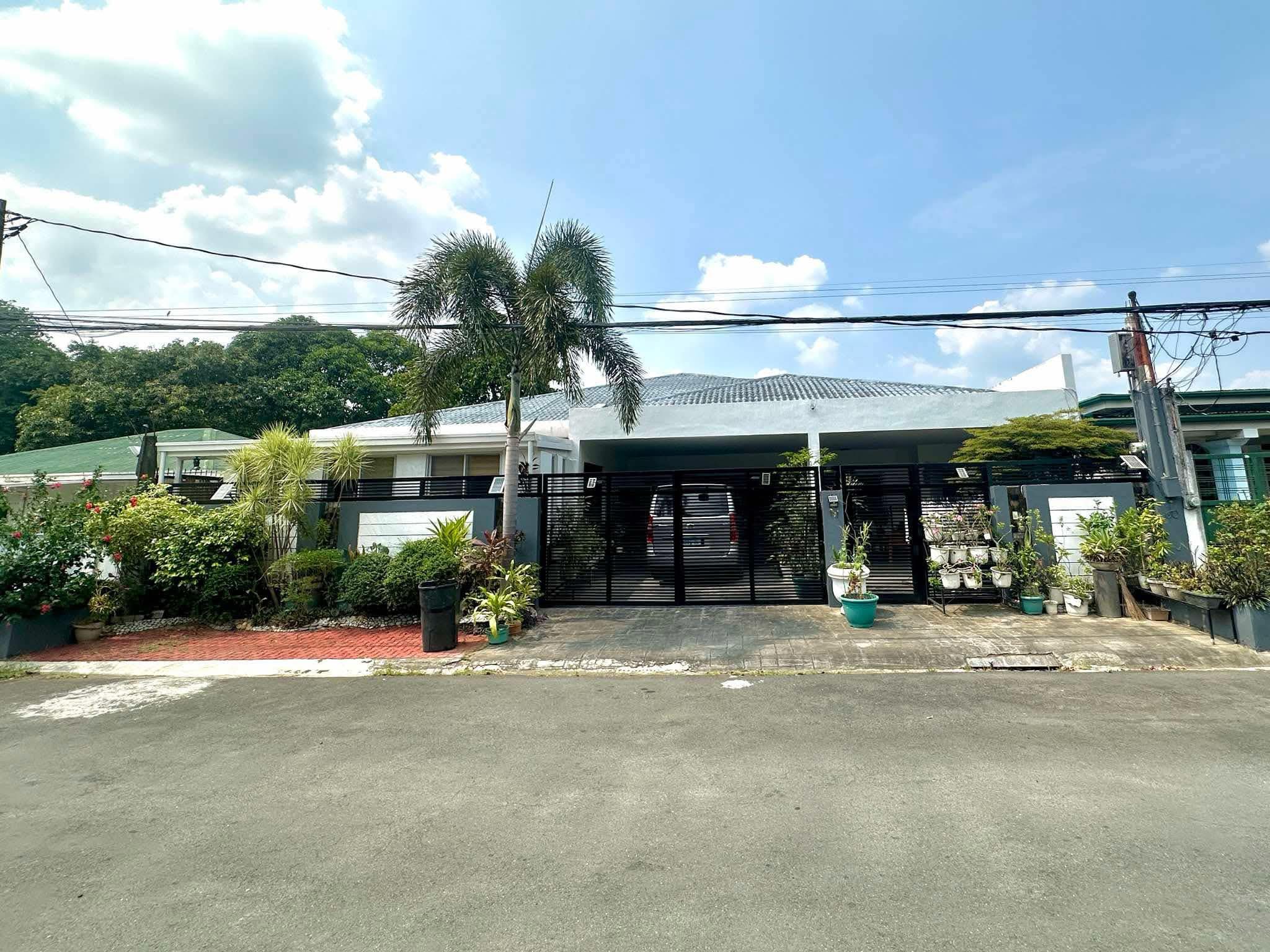 Soothing6-BedroomHouseandLotforSaleinBFHomes,Brgy.HolySpirit,QuezonCity-1.jpg