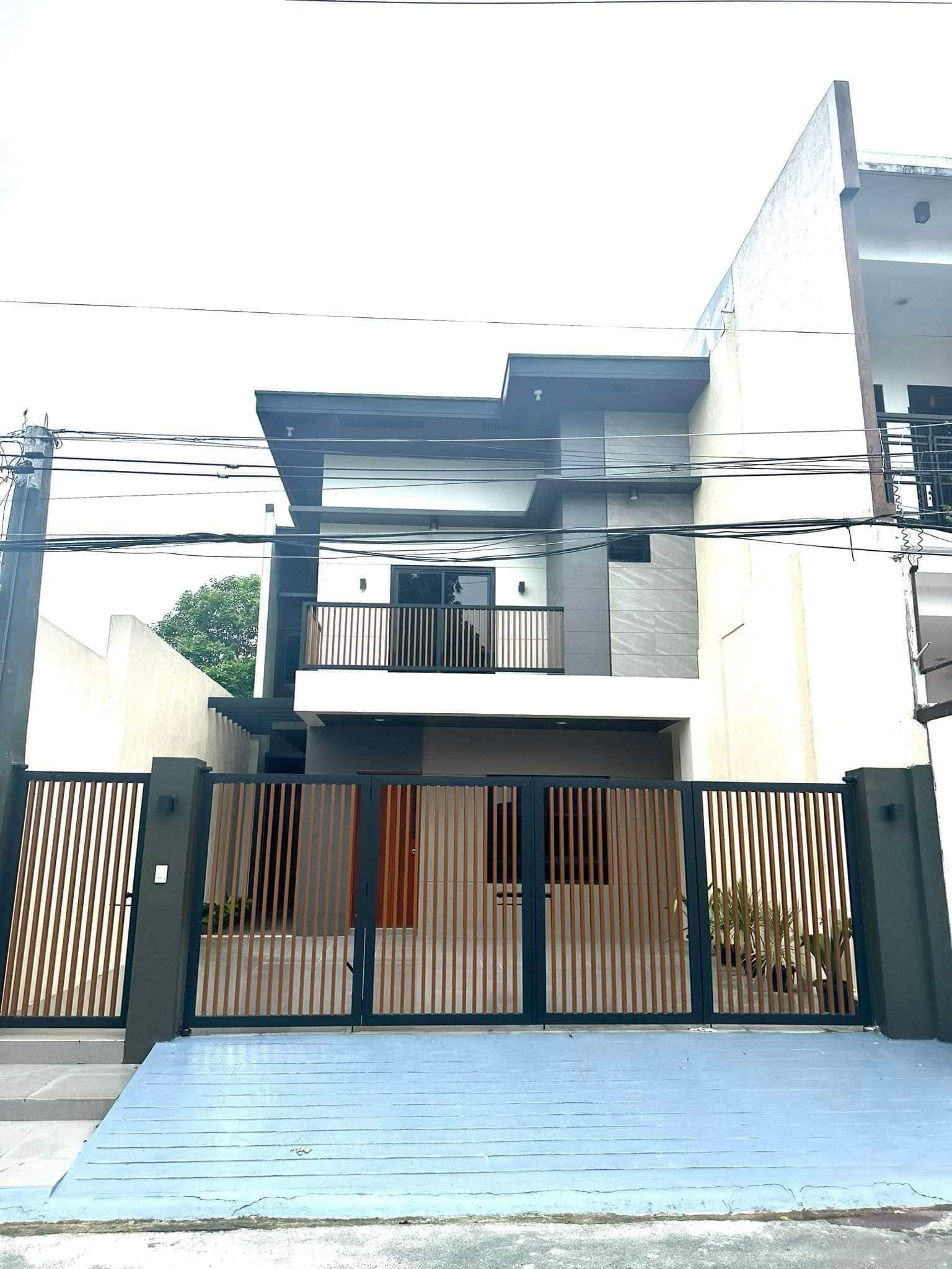 Stunning4-BedroomHouseandLotforSaleinPilarVillage,LasPiñasCity-1.jpg