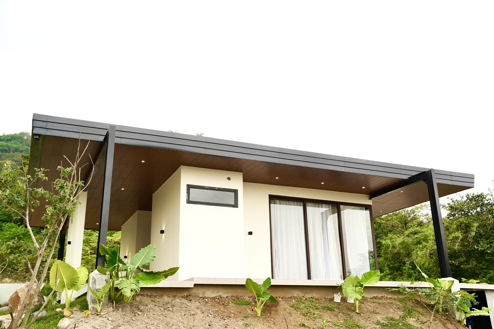 Pristine2-BedroomHouseandLotforSaleinLian,Batangas-1.jpg