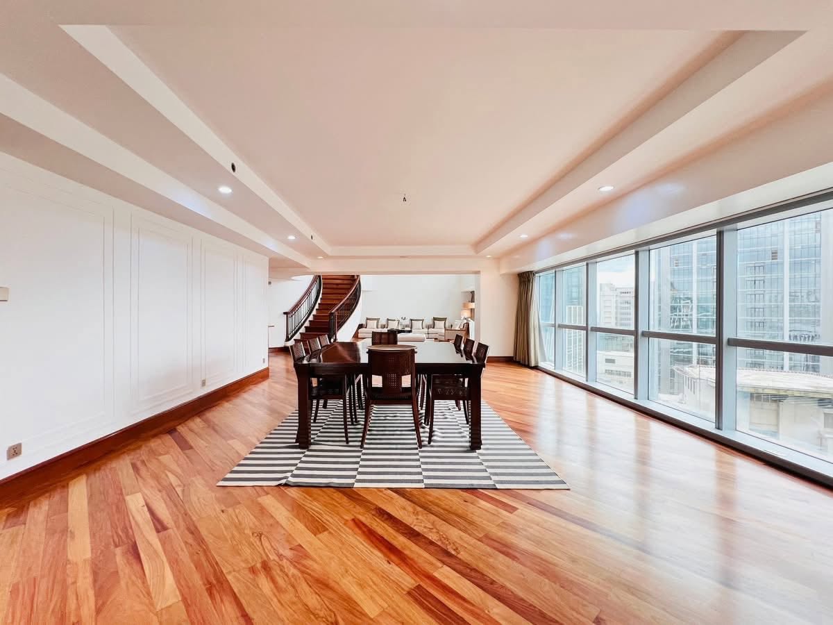 4-BedroomPenthouseBi-LevelUnitforLeaseinTheForbesTower,SalcedoVillage,MakatiCity-6.jpg