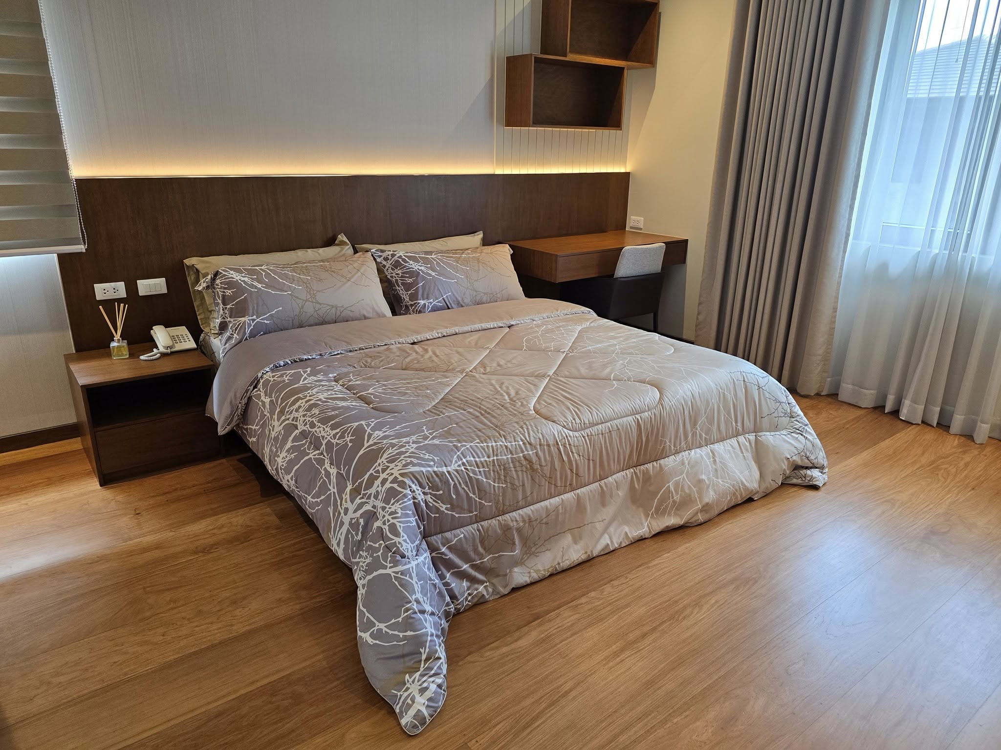 Elegant3-BedroomFullyFurnishedHouseandLotforLeaseinMcKinleyWest,TaguigCity-25.jpg