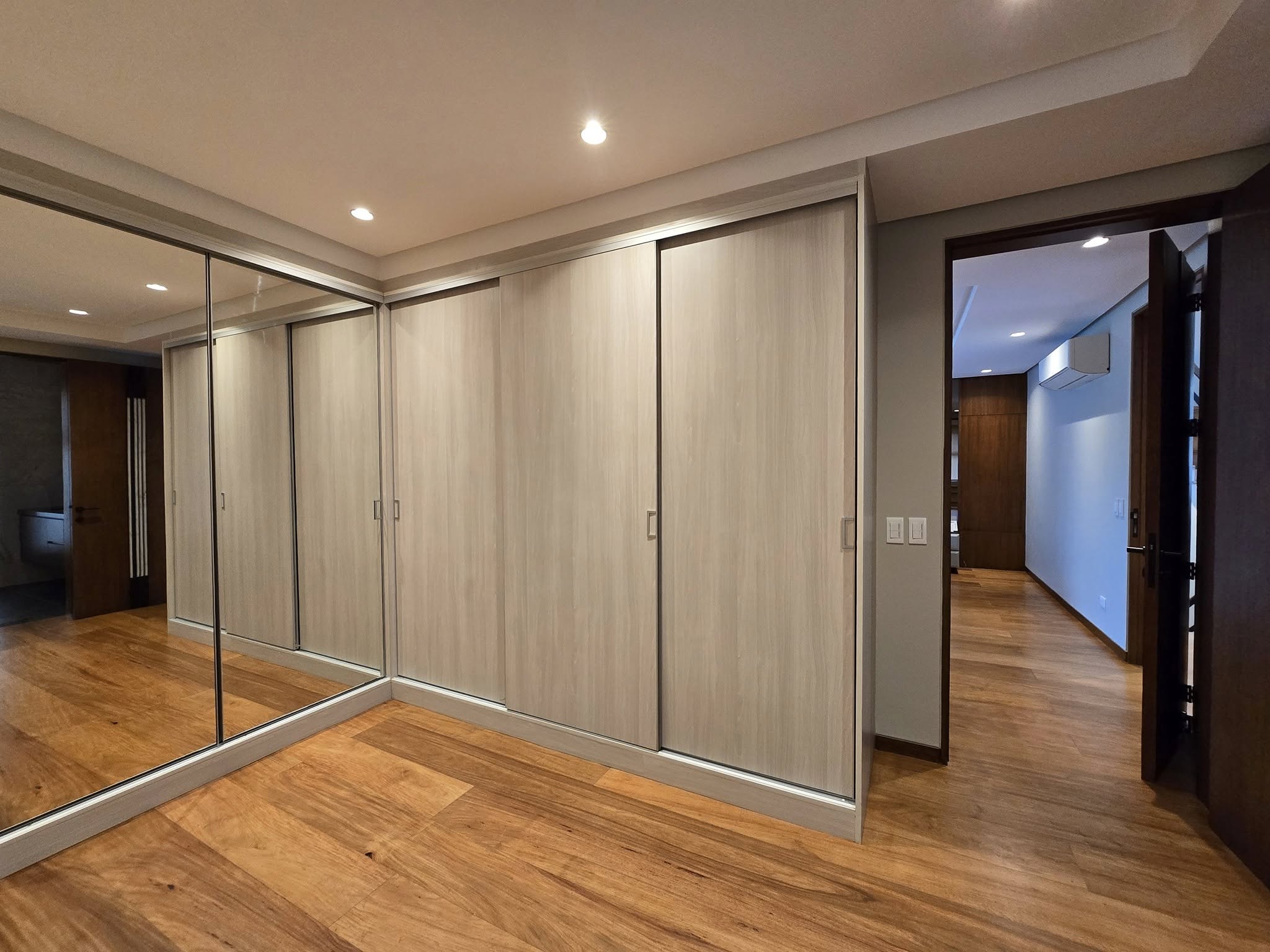 Elegant3-BedroomFullyFurnishedHouseandLotforLeaseinMcKinleyWest,TaguigCity-33.jpg