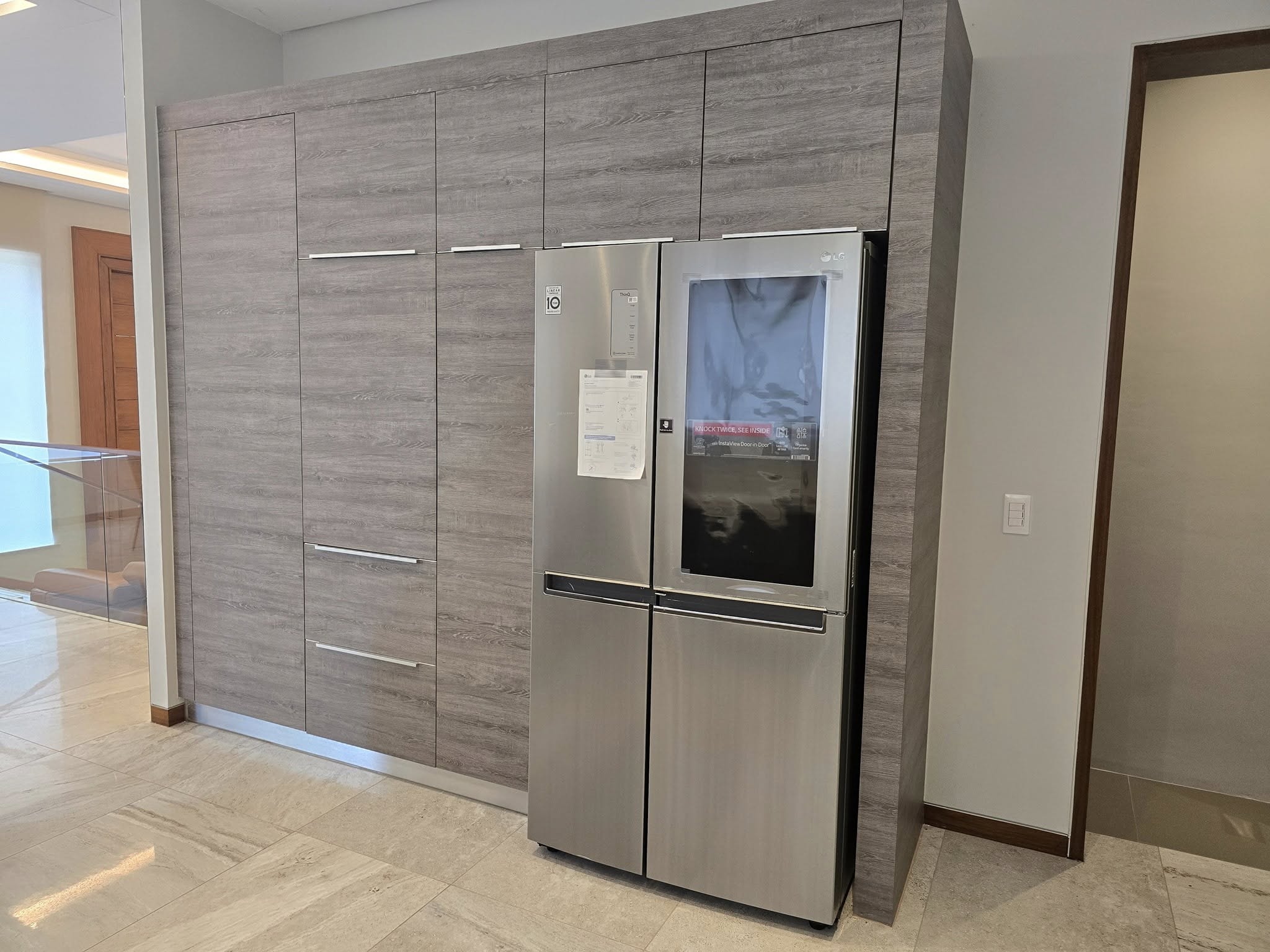 Elegant3-BedroomFullyFurnishedHouseandLotforLeaseinMcKinleyWest,TaguigCity-15.jpg