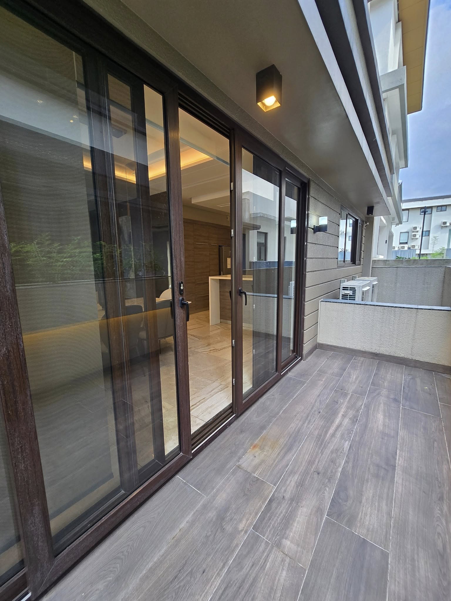 Elegant3-BedroomFullyFurnishedHouseandLotforLeaseinMcKinleyWest,TaguigCity-41.jpg