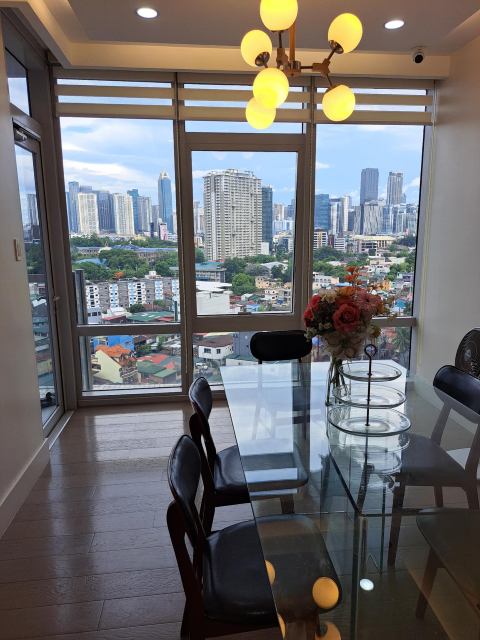 Cozy2-BedroomCondoUnitforSaleinProscenium,Rockwell,Makati-1.jpg