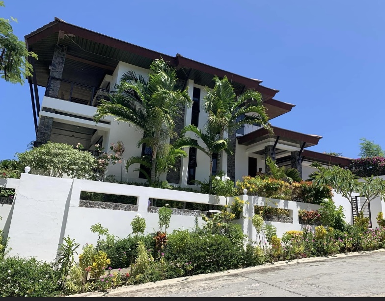 Pristine4-BedroomHouseandLotinSta.Ana,Calatagan,Batangas-2.jpg