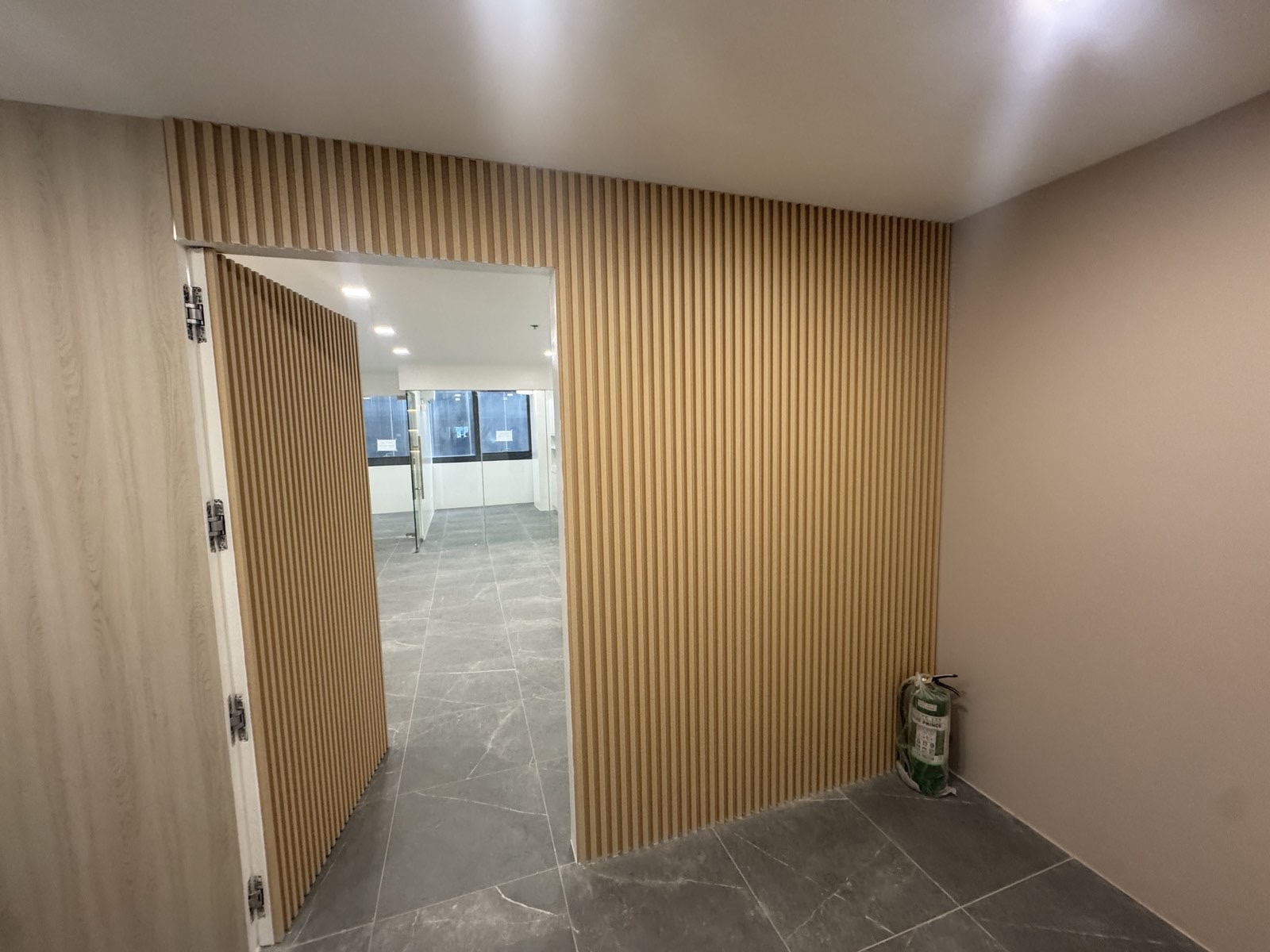SensationalOfficeSpaceforLeaseinCapitalHouse,BGC,TaguigCity-1.jpg